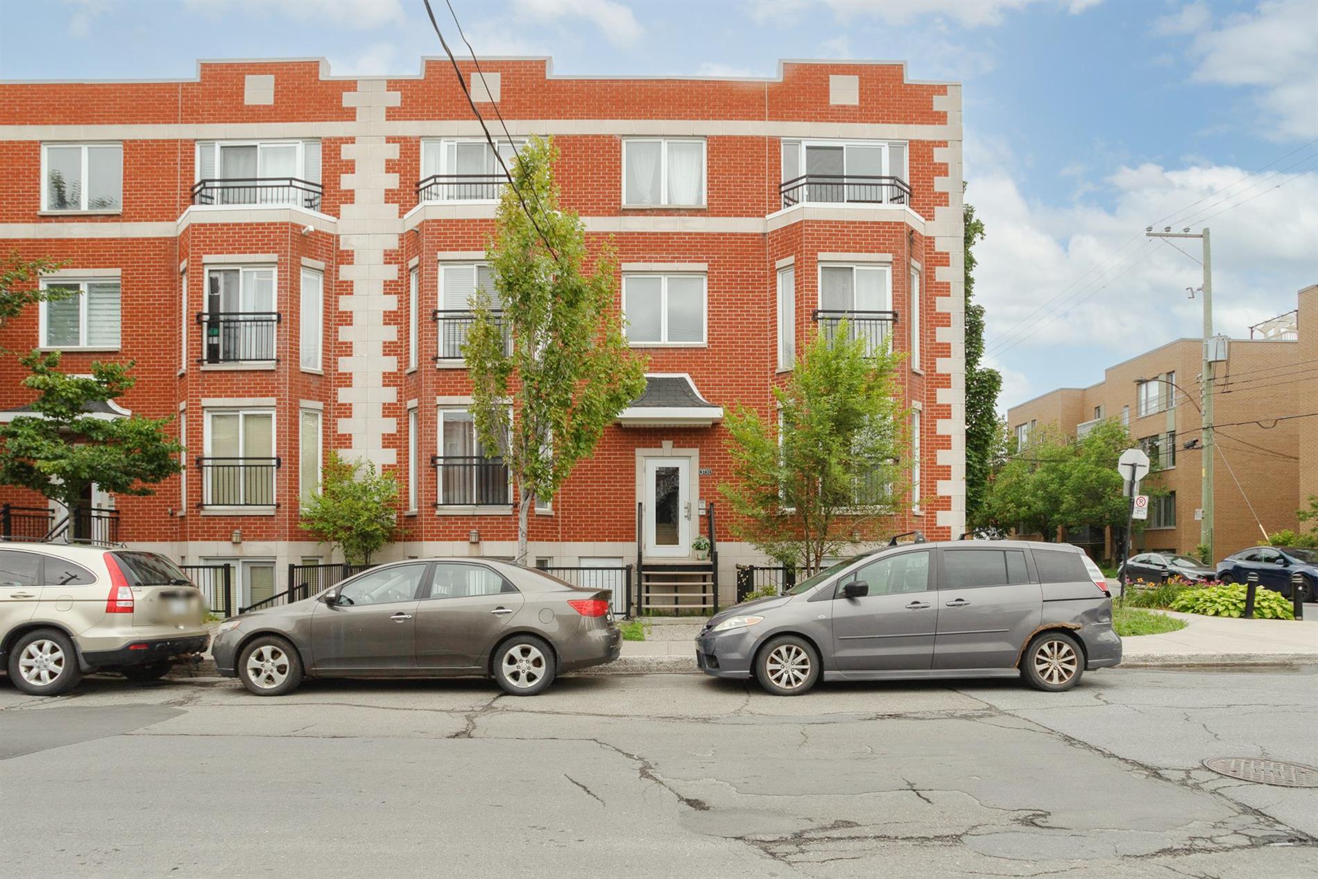 3731 Rue Everett — photo 1