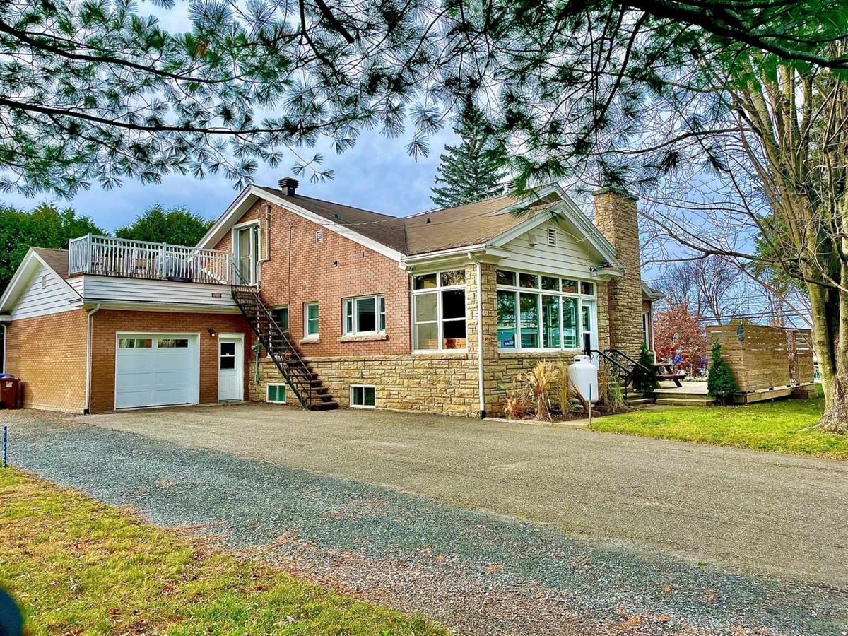 Maison à Vendre Rue Merry Sud Magog Maison à étages 210 Rue Merry S., Magog