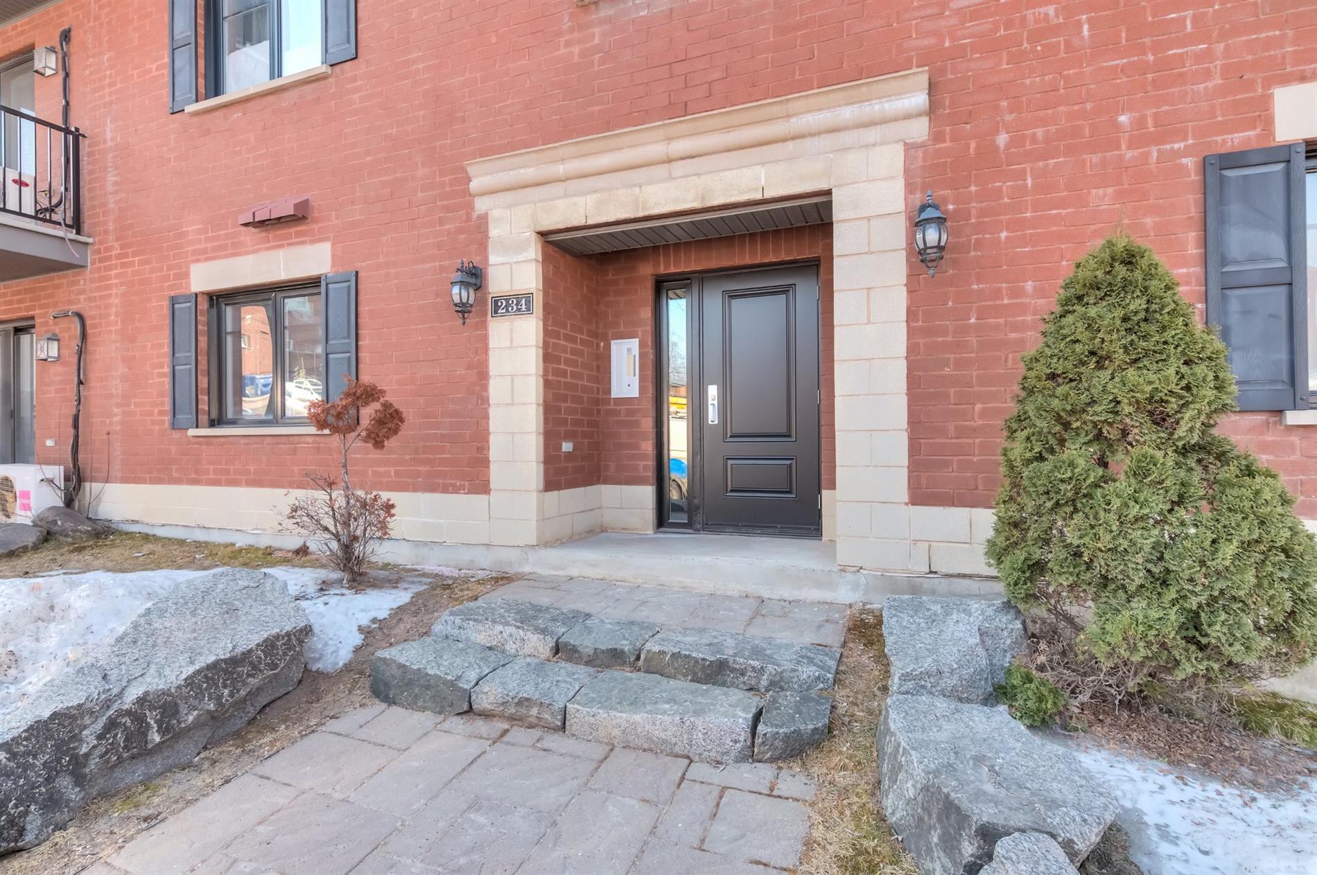 202-234 Rue Ouimet — photo 3