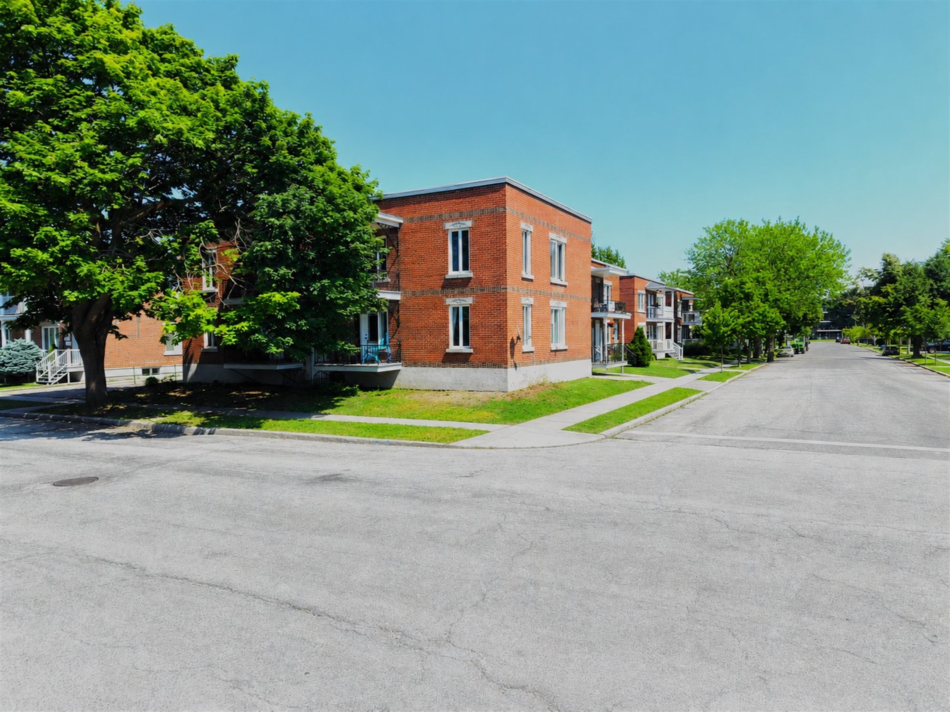 1175 Rue Papineau — photo 1