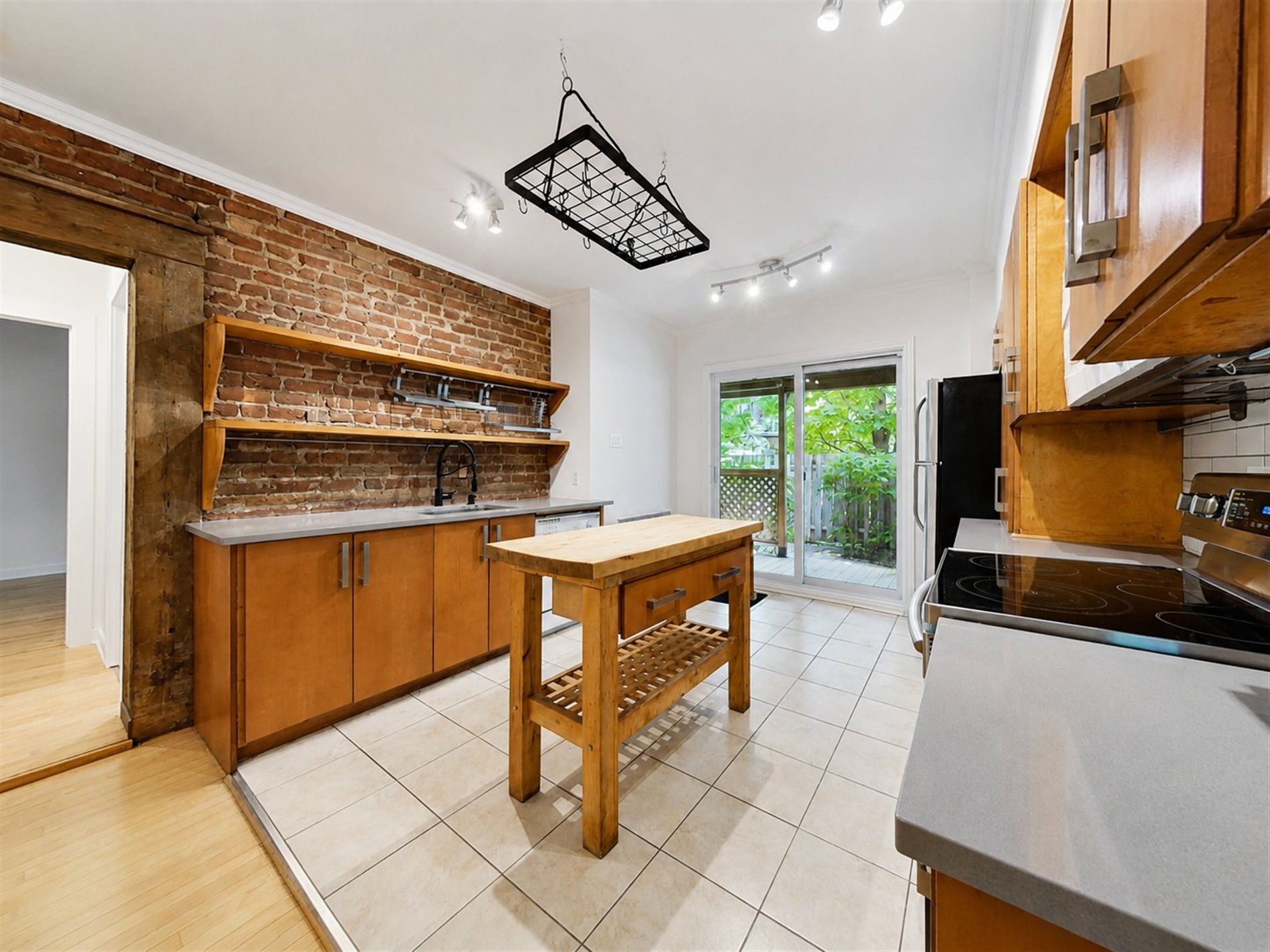 2379 Rue Jean-Langlois — photo 1
