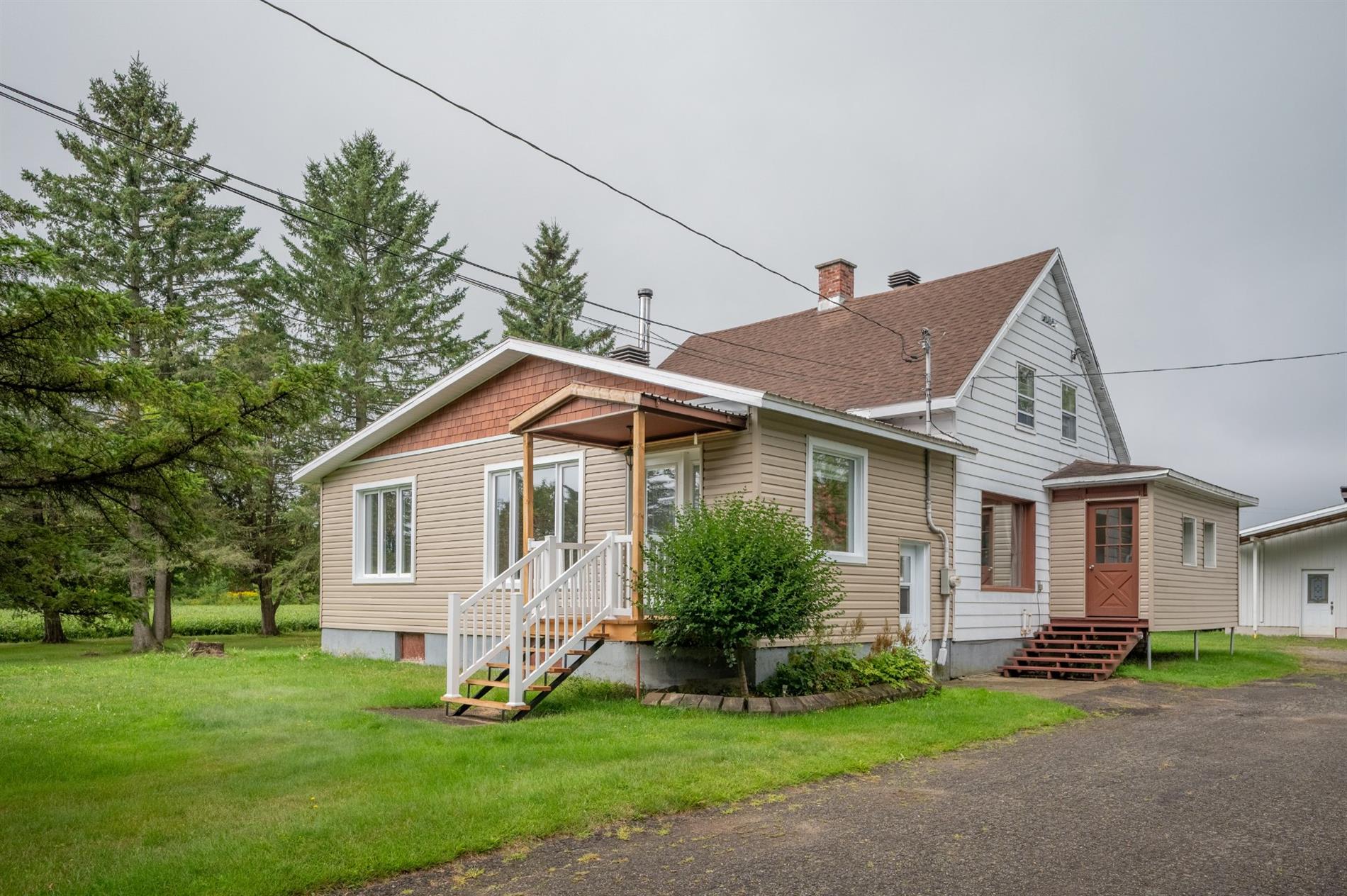 2029 Rue Notre-Dame O. — photo 1
