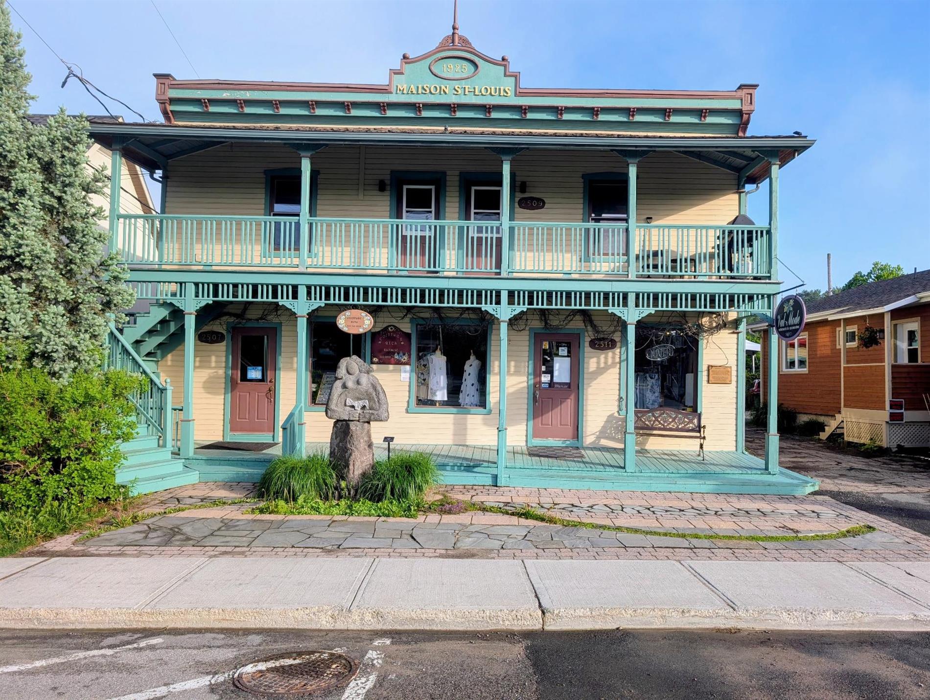 2503-2513 Rue de l'Église — photo 1