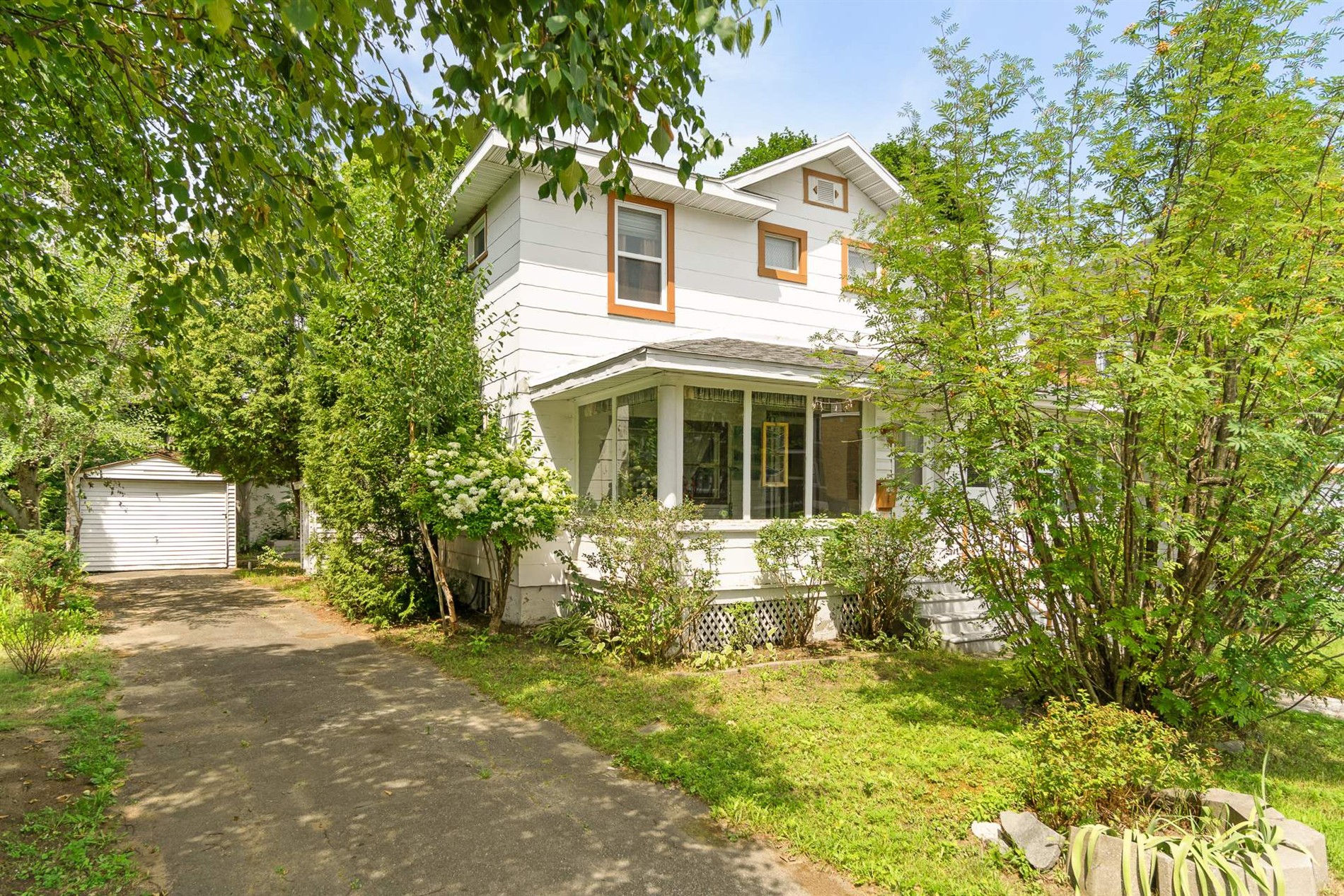 1433 Av. Champlain — photo 2