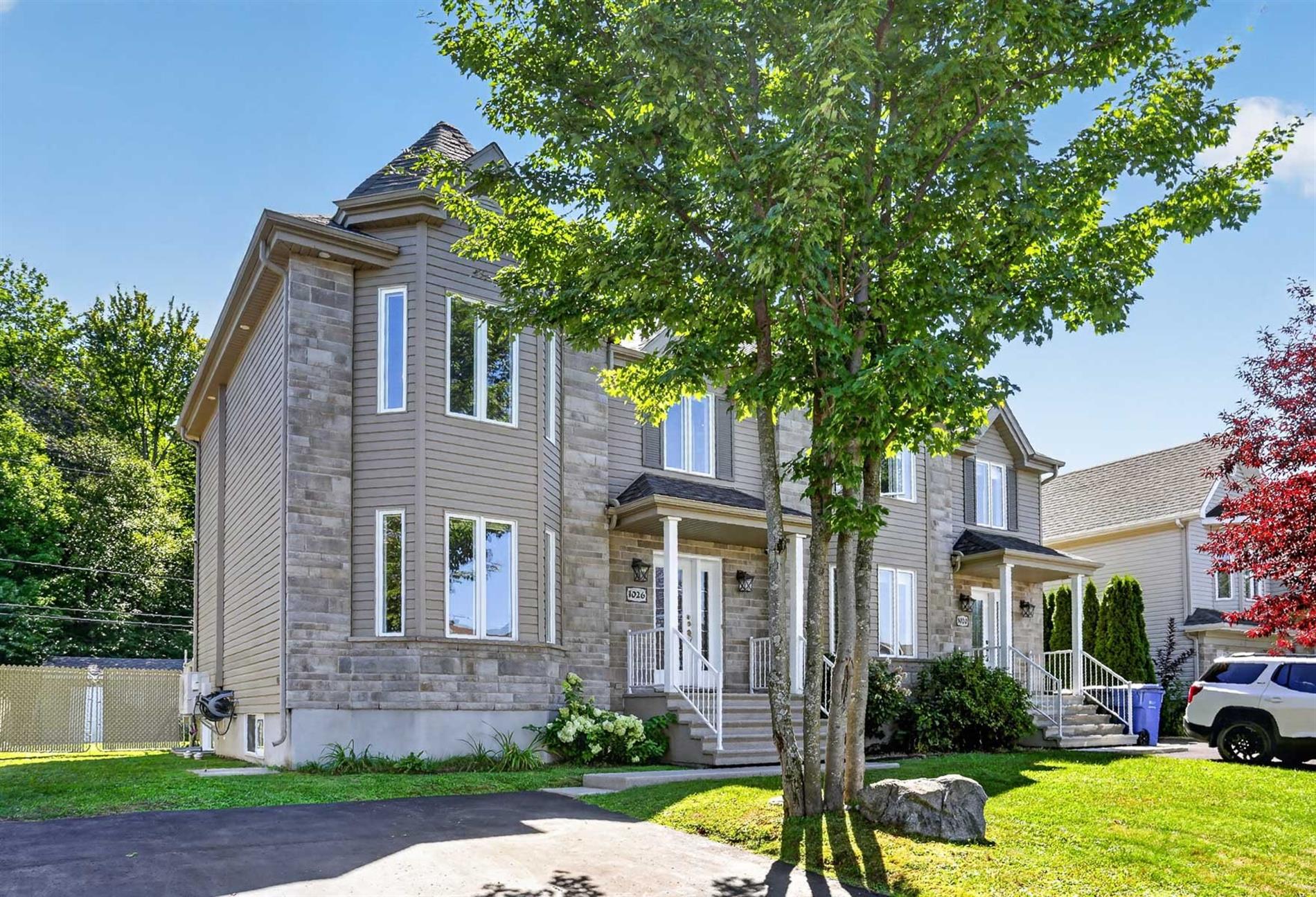 1026 Rue Gilles-Lupien — photo 1