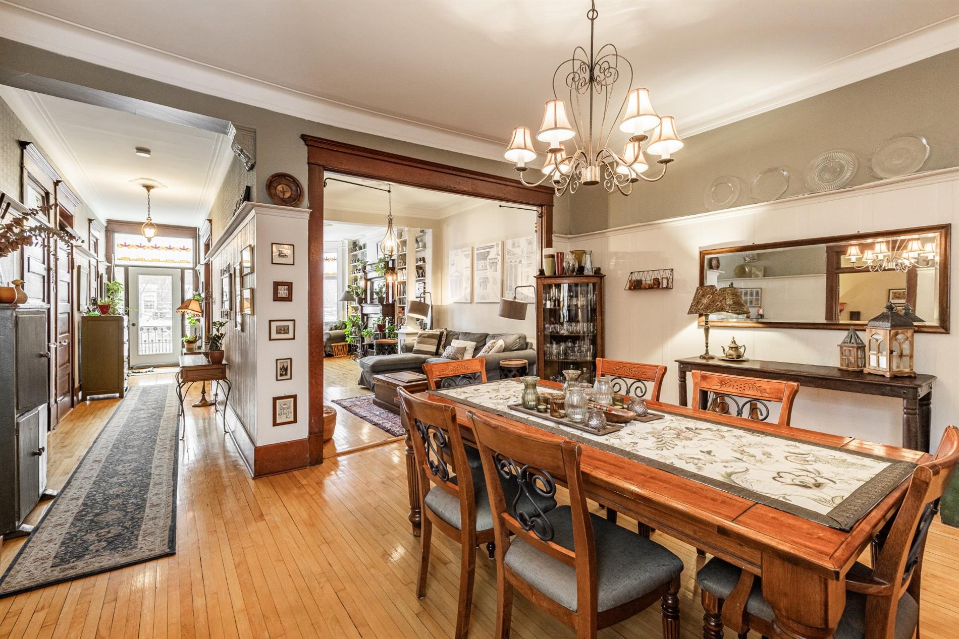 632 Av. Bloomfield — photo 3