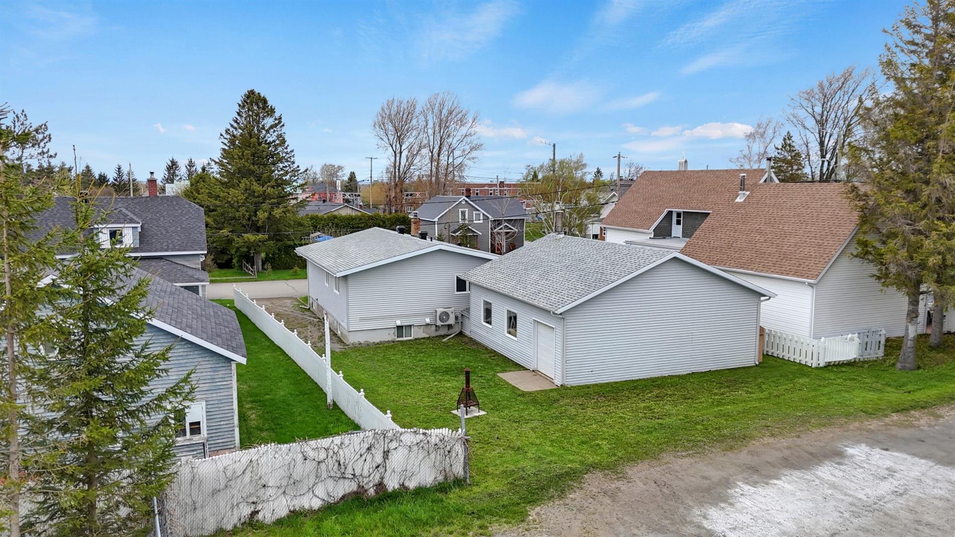 41 Rue St-Philippe — photo 3