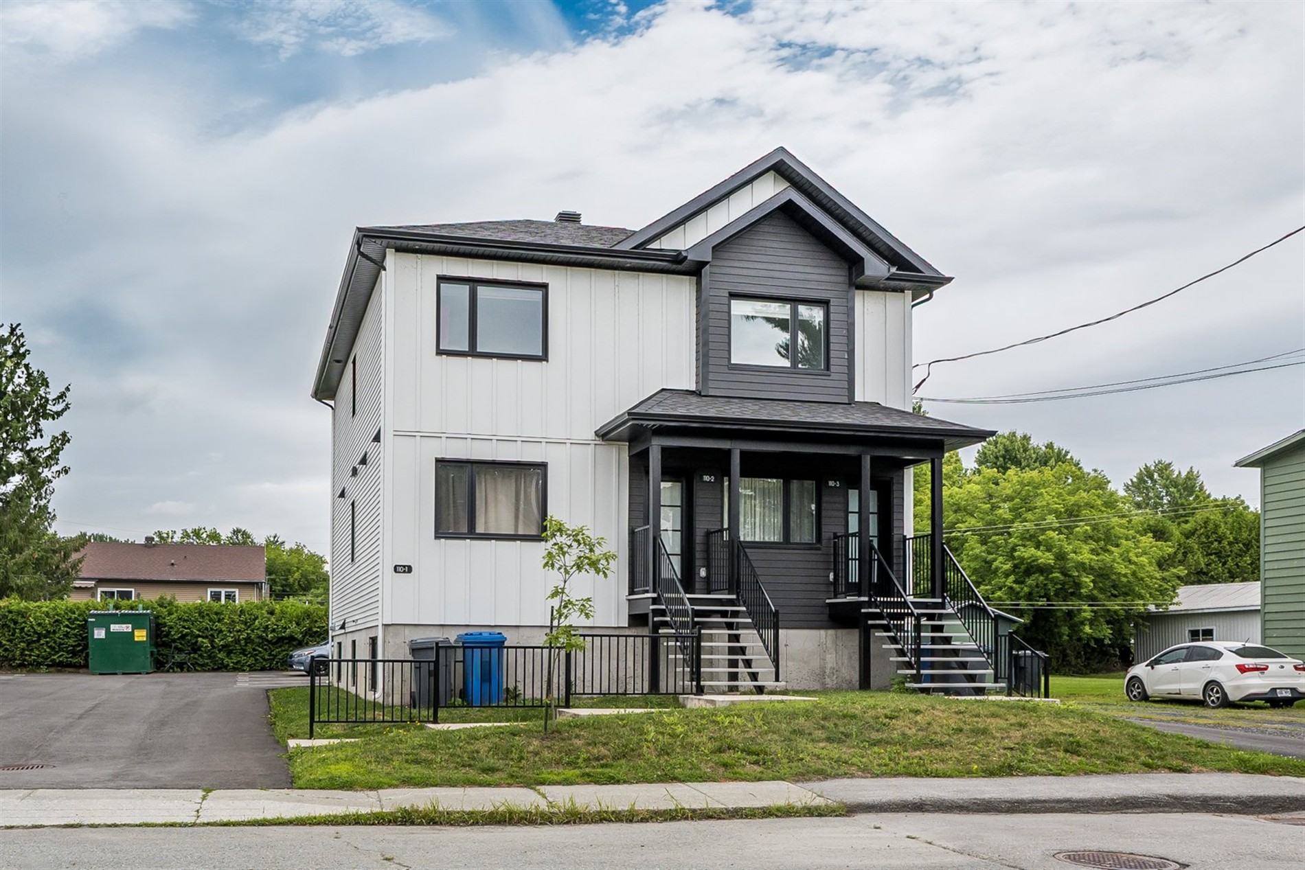 110 Rue St-Jacques — photo 1