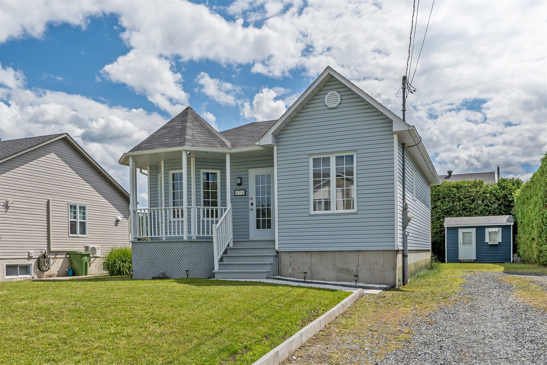 4716 Rue Memphrémagog — photo 1