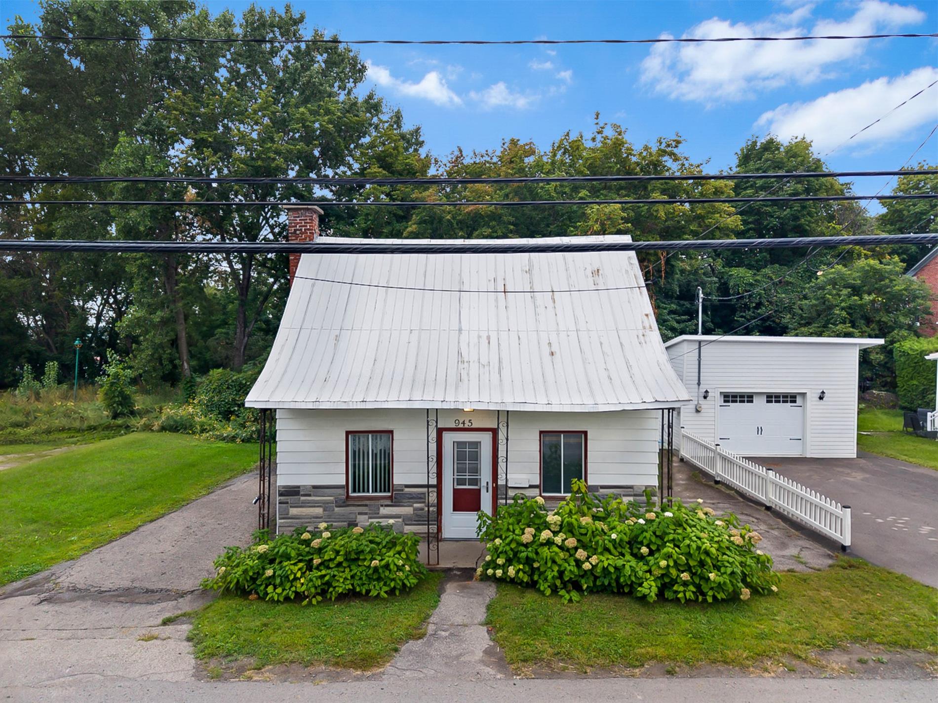 945 Ch. Principal — photo 1