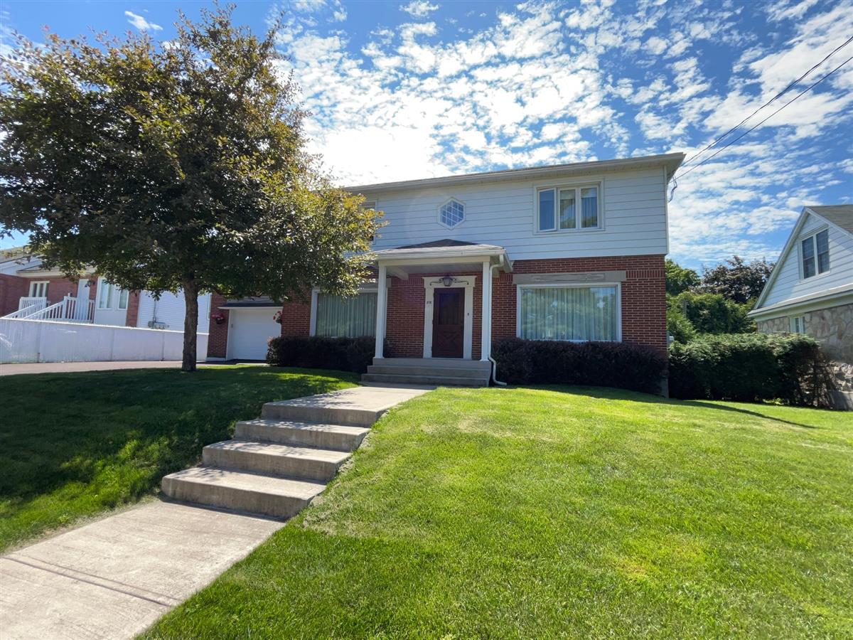 Maison à étages - 378 Rue Sydney, Lachute