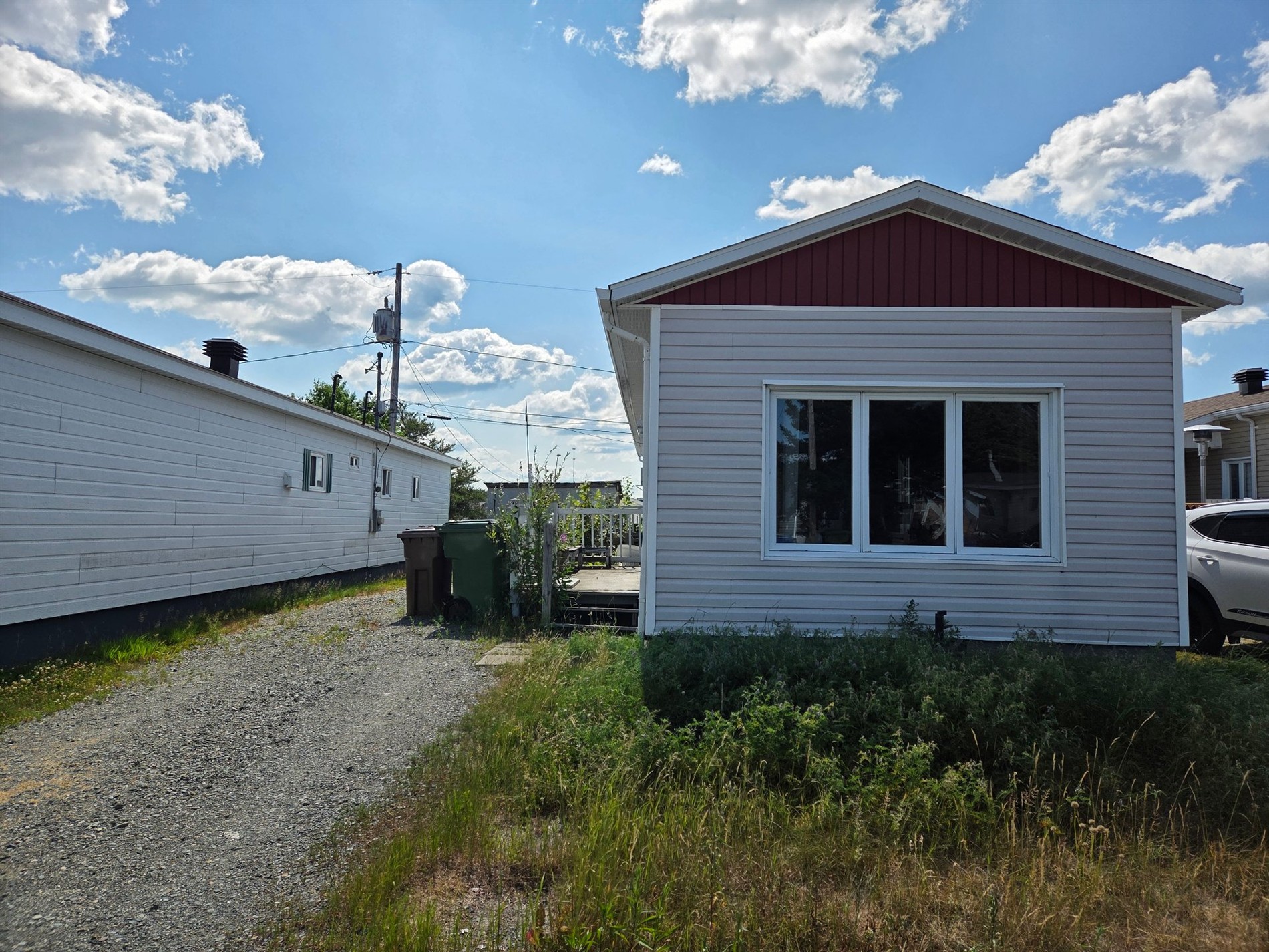 39 Av. Desneiges — photo 1