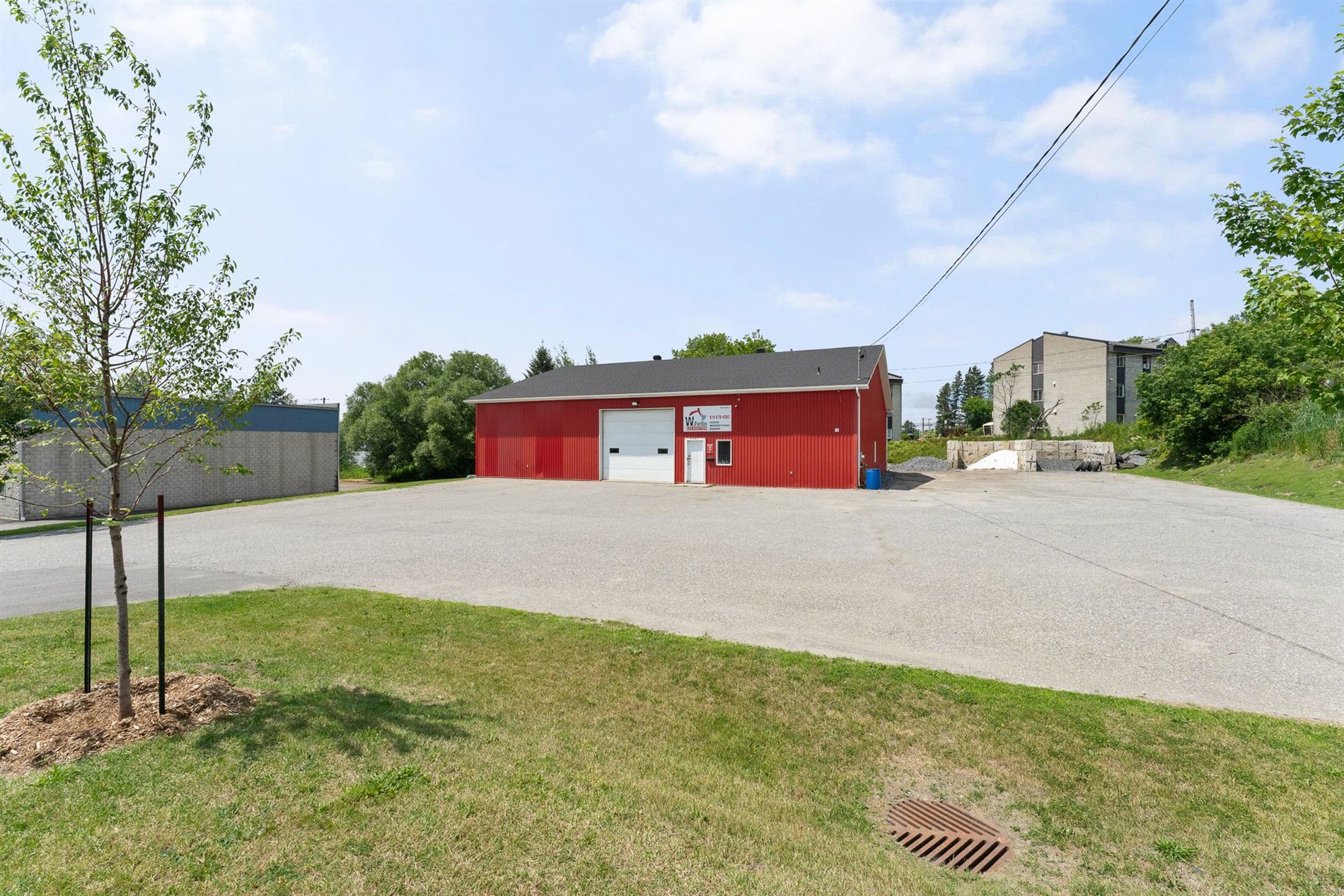 2083 Rue Louis-Faucher — photo 1