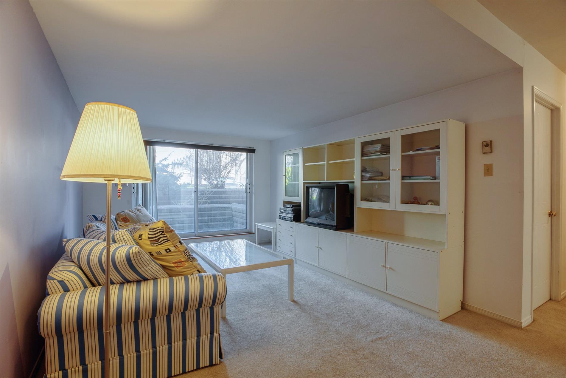 2-2040 Rue St-Jacques — photo 3