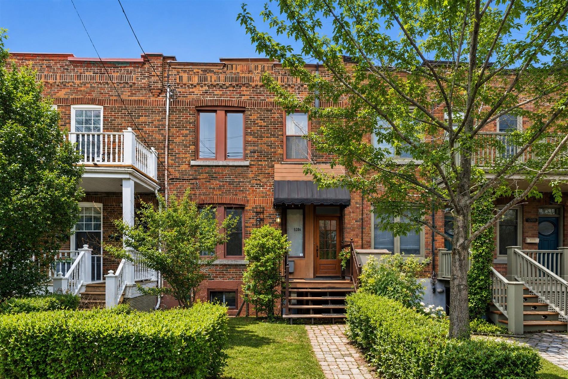 5286 Av. Coolbrook — photo 1