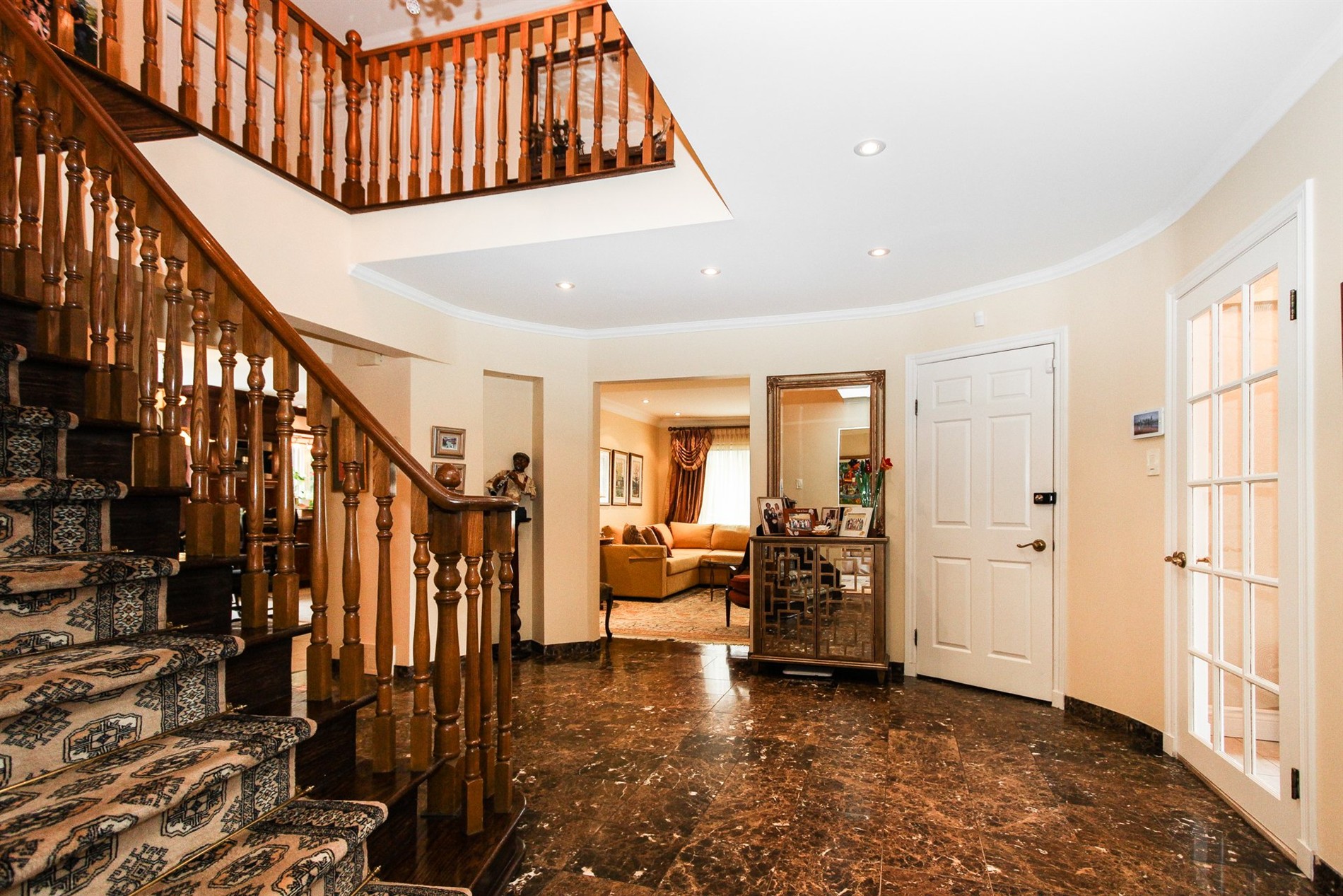 5810 Av. Einstein — photo 3