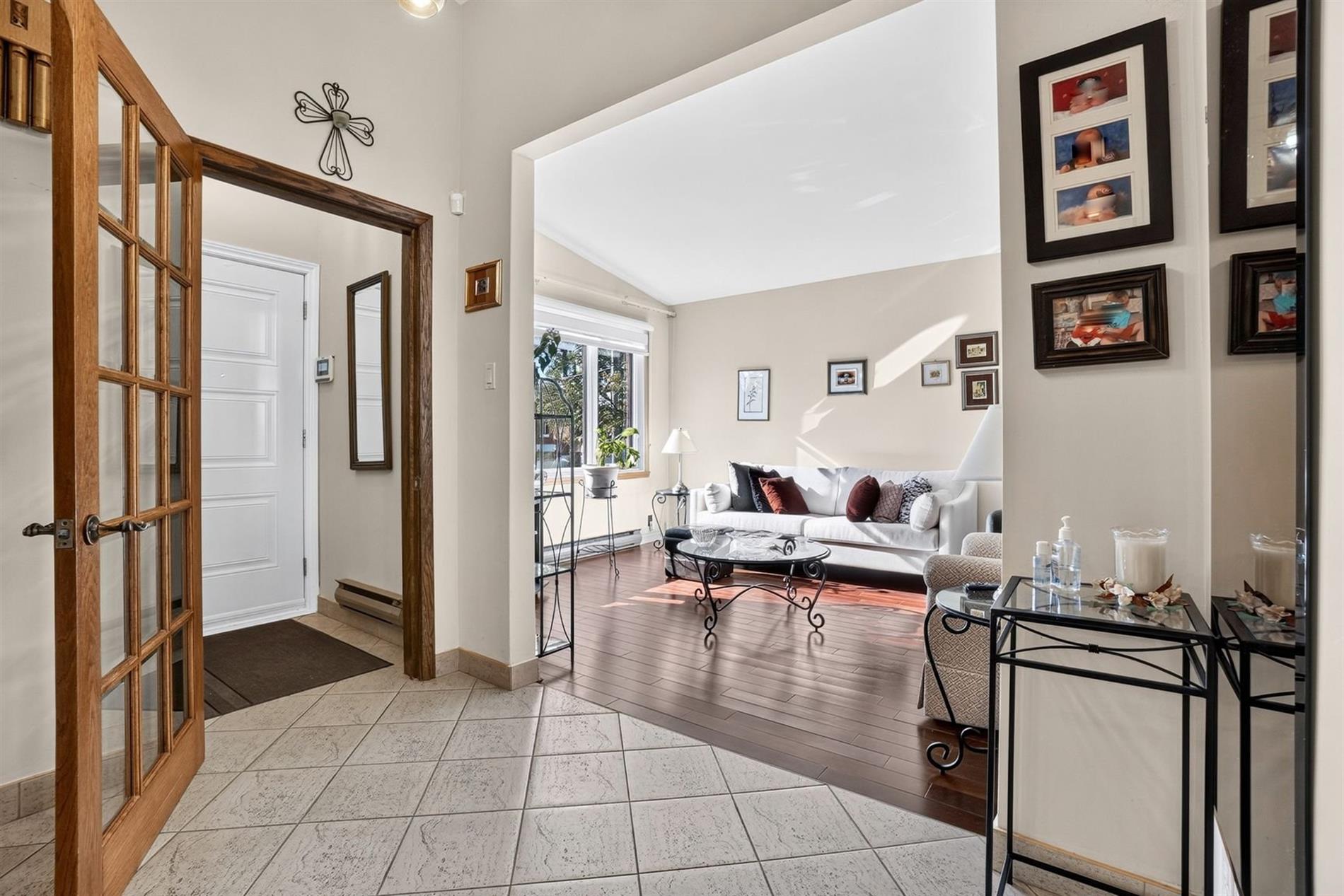 11185 Av. du Bois-de-Boulogne — photo 3