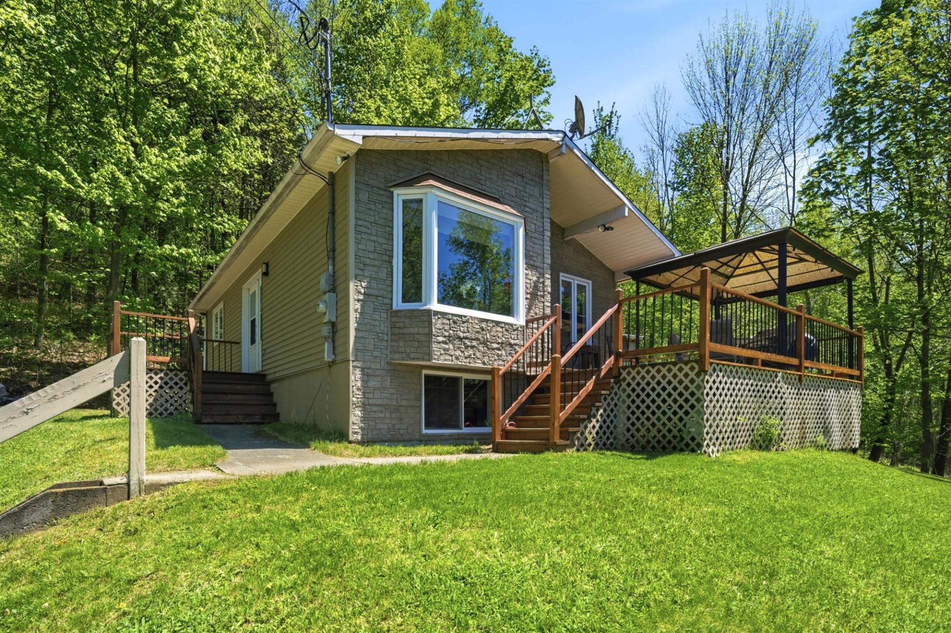 120 Rue Duclos — photo 3