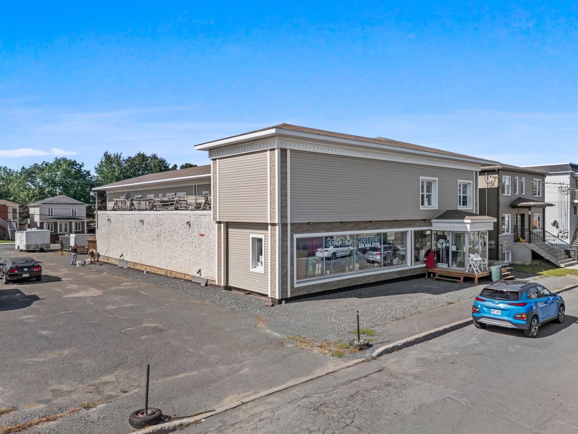 137A-140A 12e Avenue — photo 1