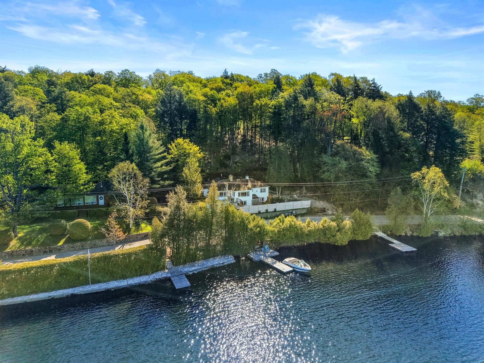 96 Ch. du Lac-Louisa N. — photo 1