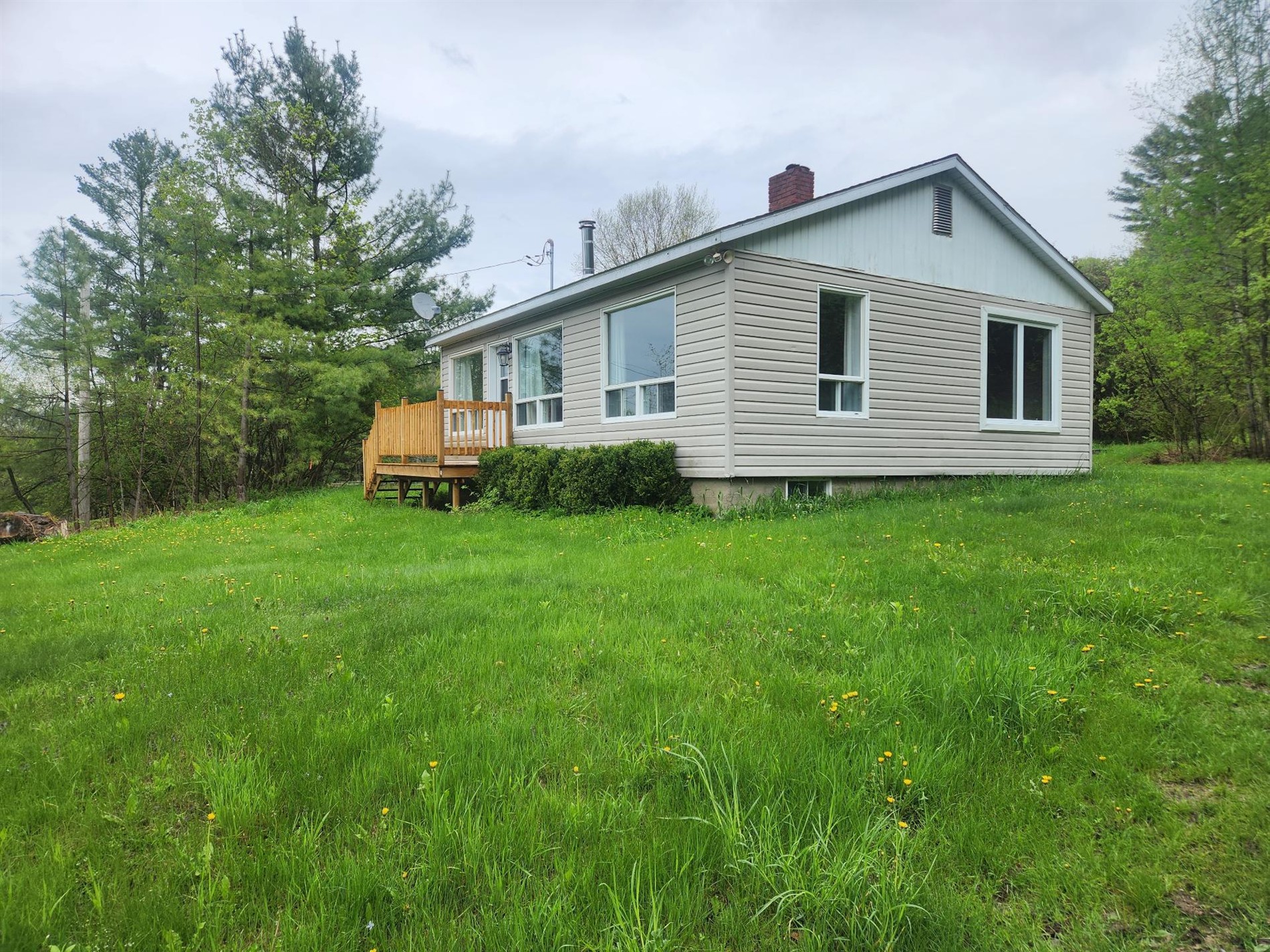 65 Ch. Moffat — photo 1