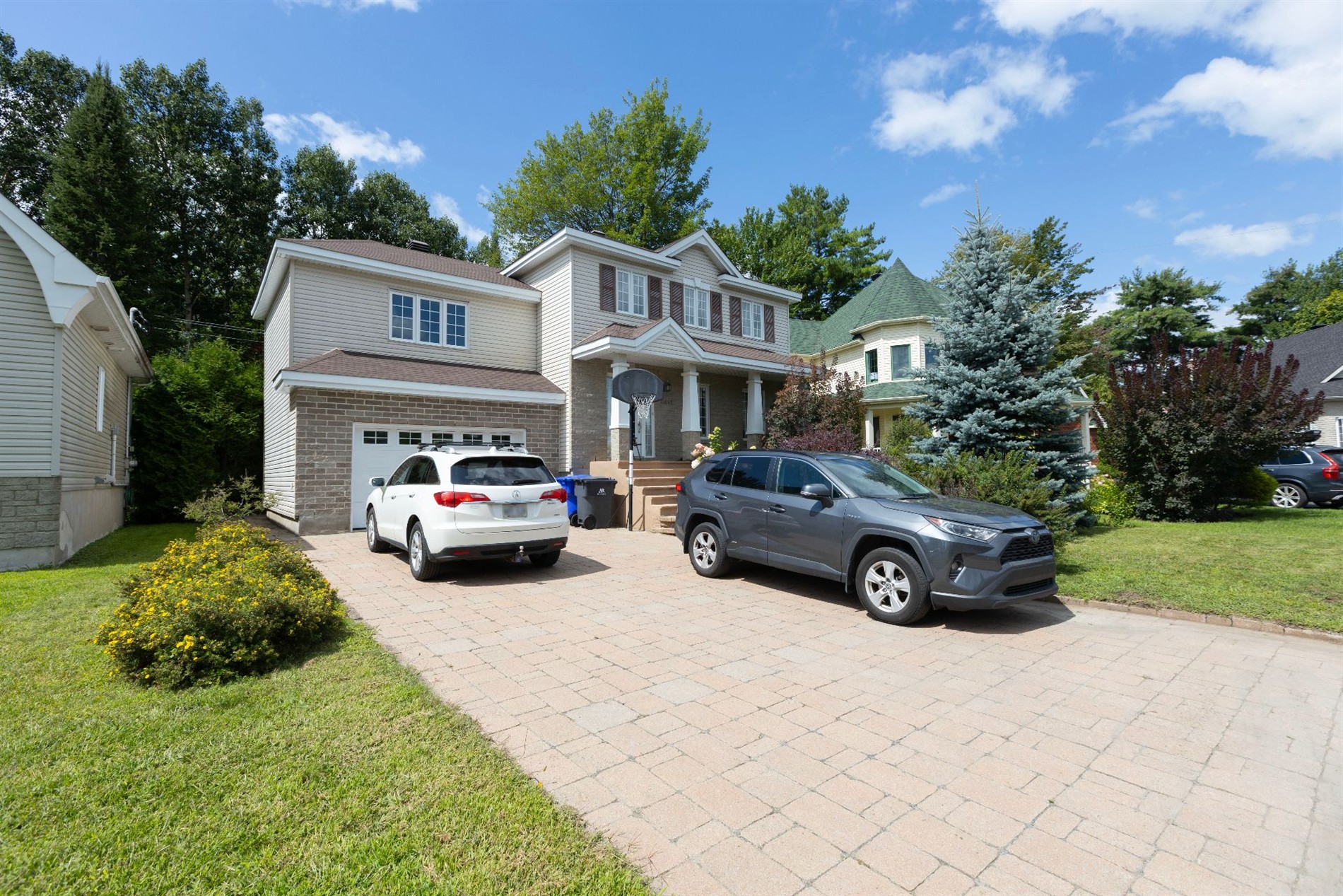 11645 Rue Gilles-Villeneuve — photo 3
