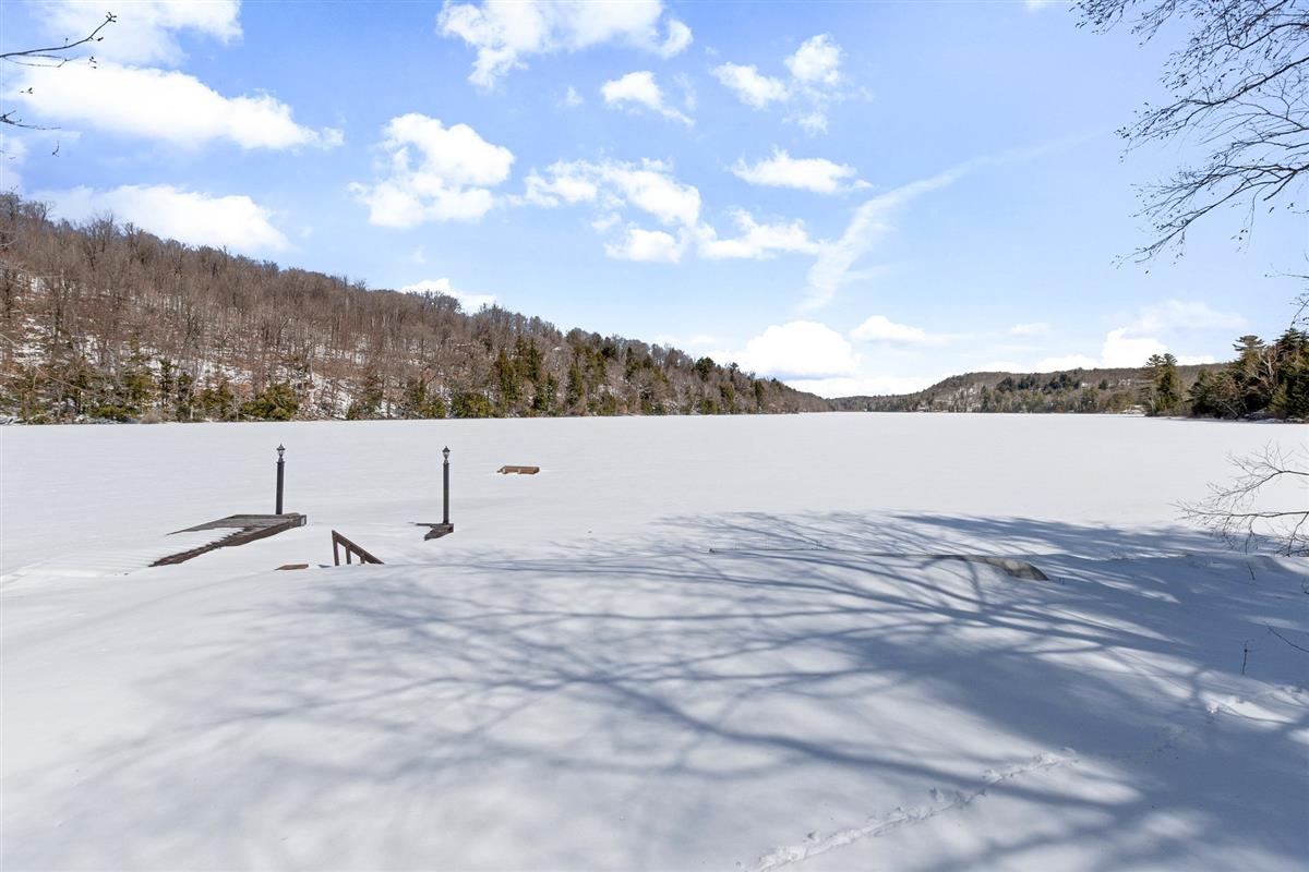 Vue 4 de la propriété réf. 12820780 – 1208 Ch. de Ste-Anne-des-Lacs J0R 1B0