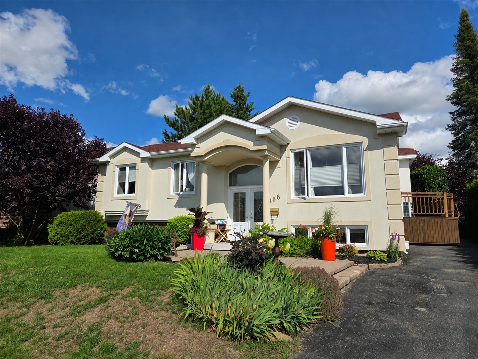 486 Place Garon — photo 1