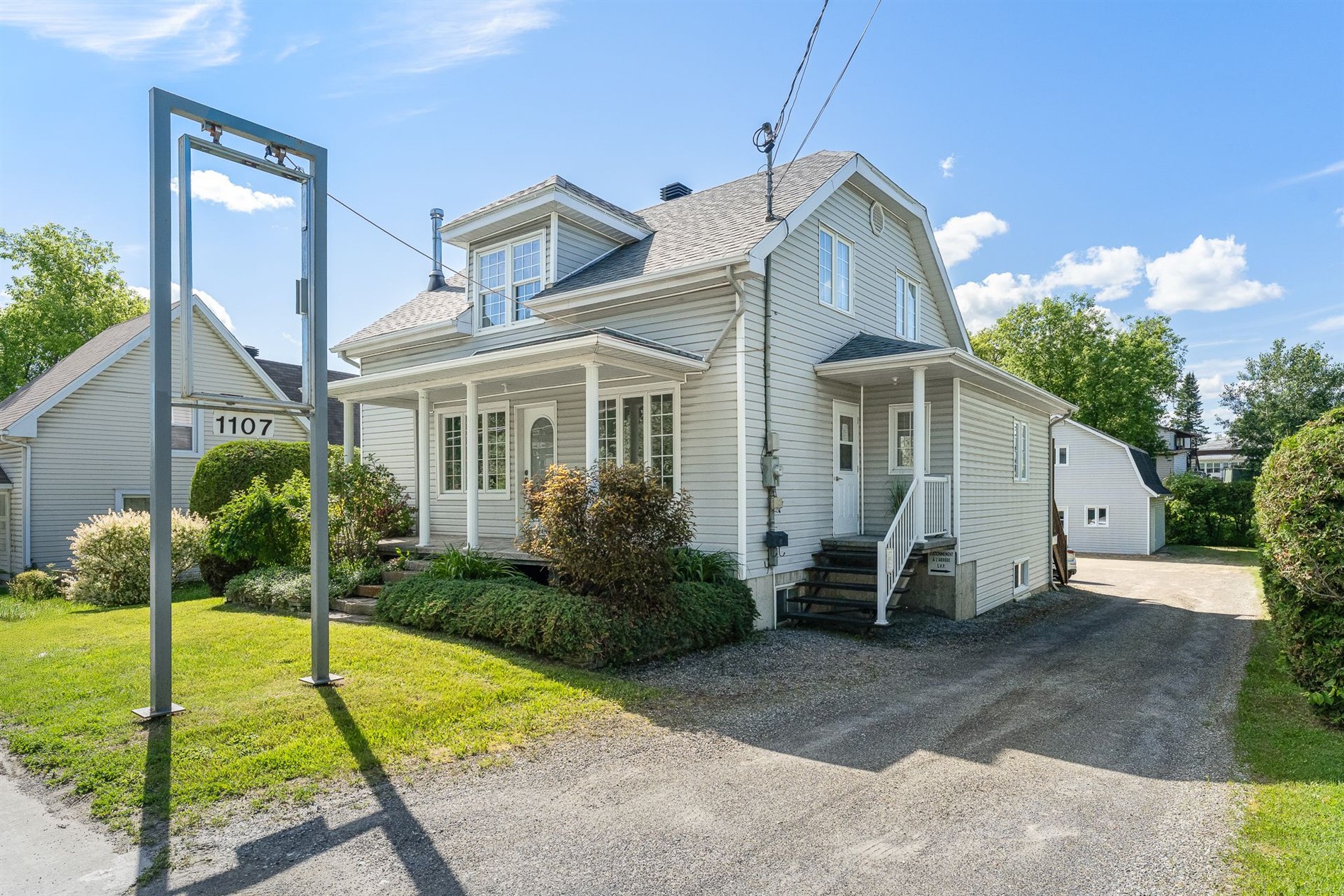 1107 Rue Principale E. — photo 2