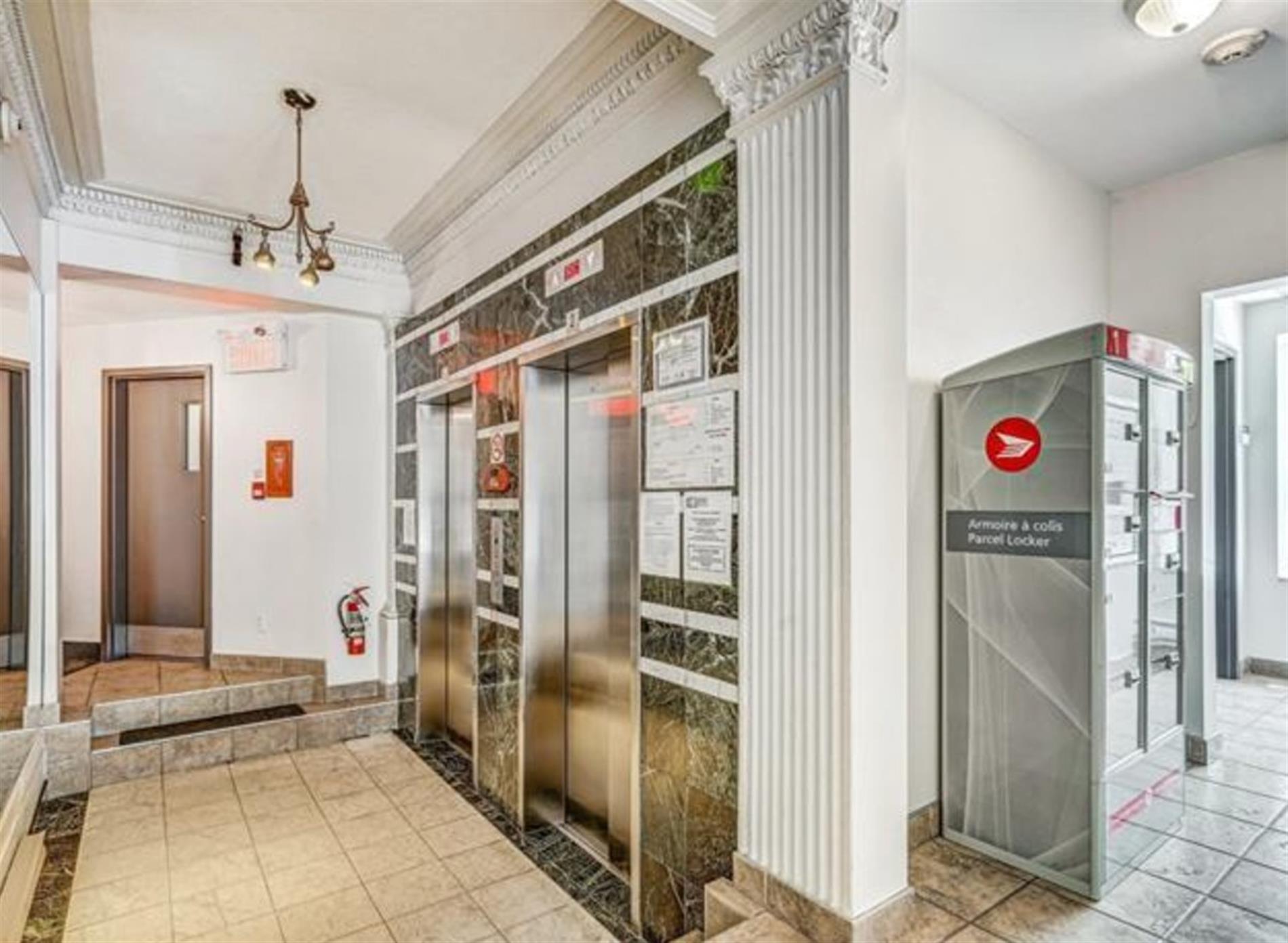 24-3465 Ch. de la Côte-des-Neiges — photo 3