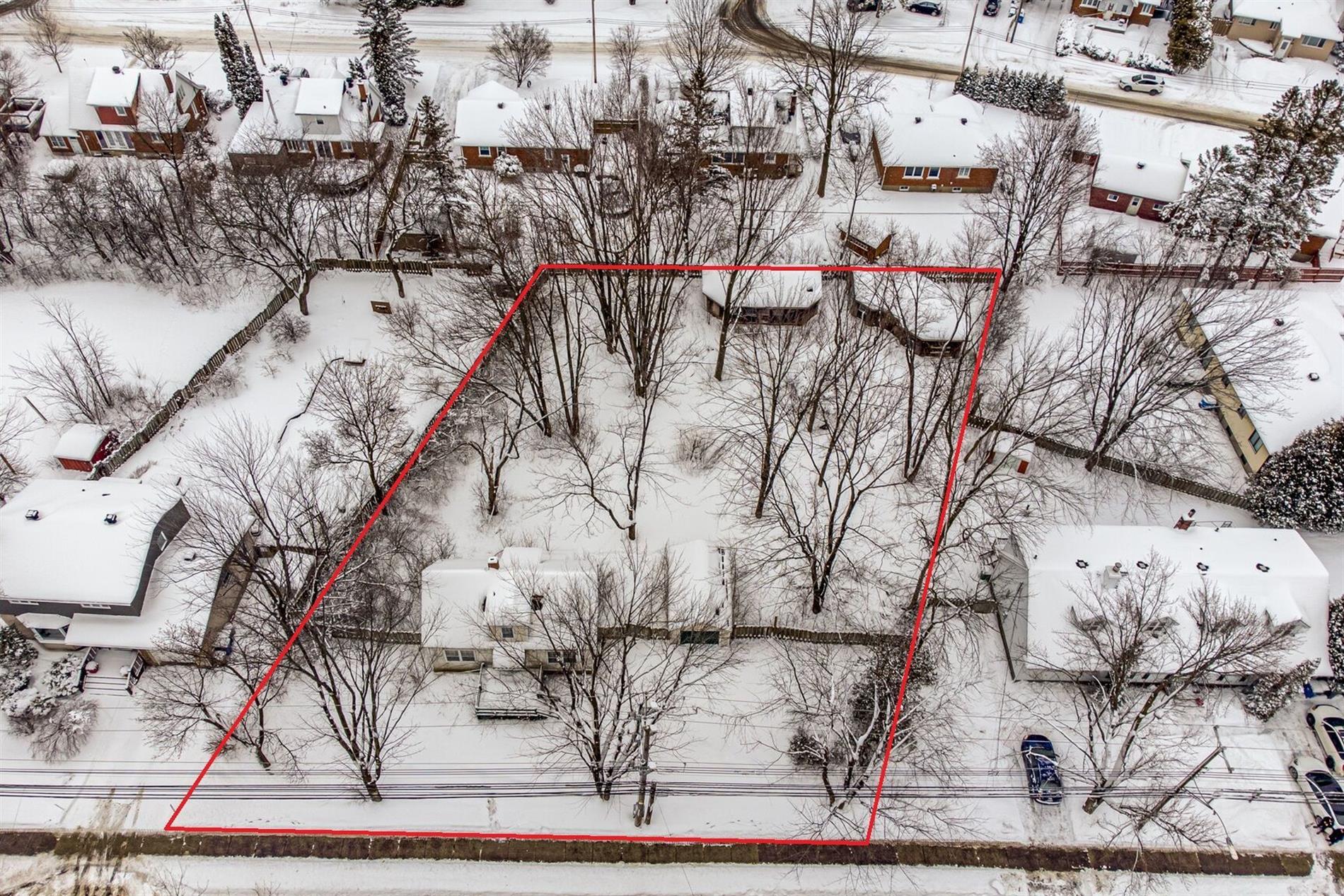 360 Av. St-Louis — photo 1