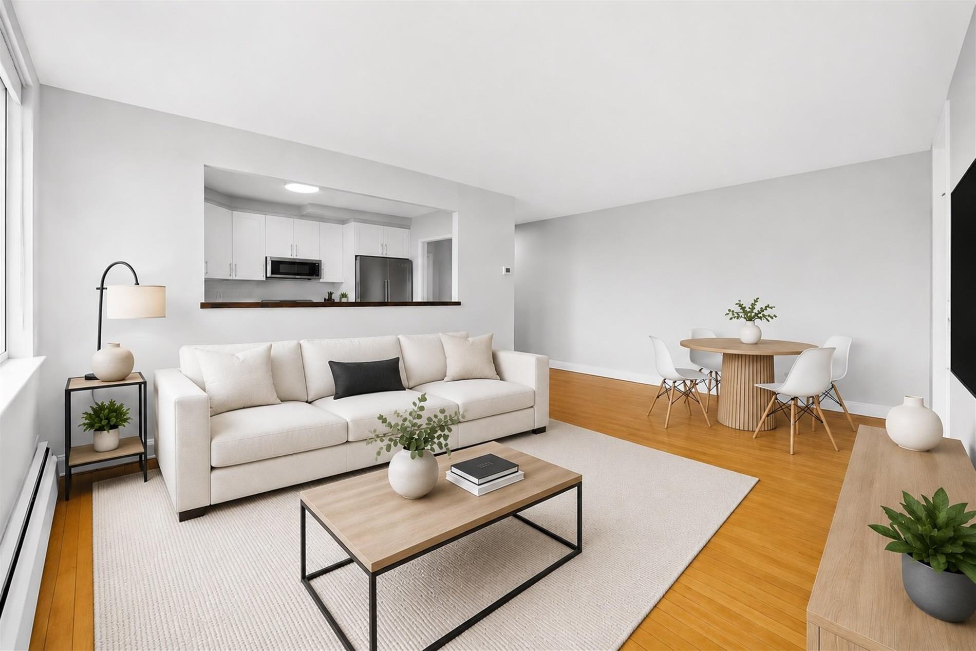 105-3625 Av. Ridgewood — photo 1