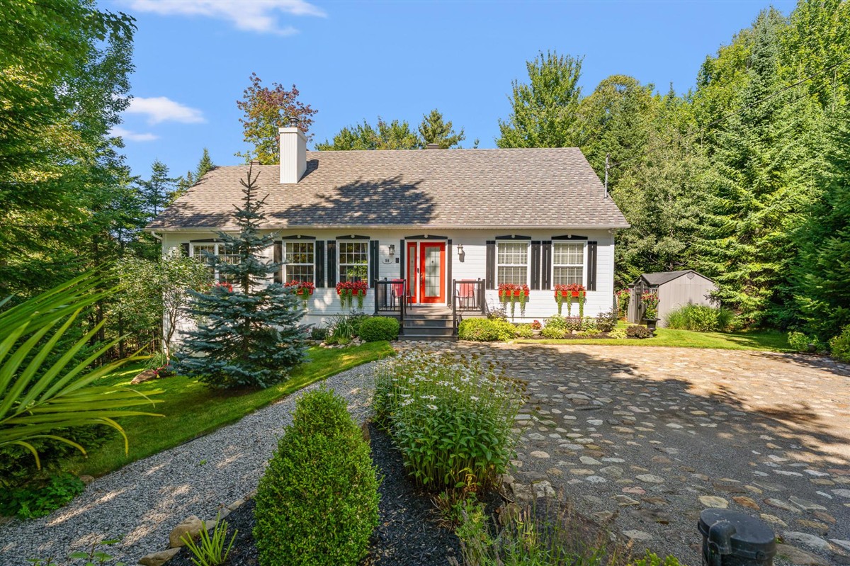 Maison de plain-pied - 98 Ch. du Tournesol, Saint-Sauveur