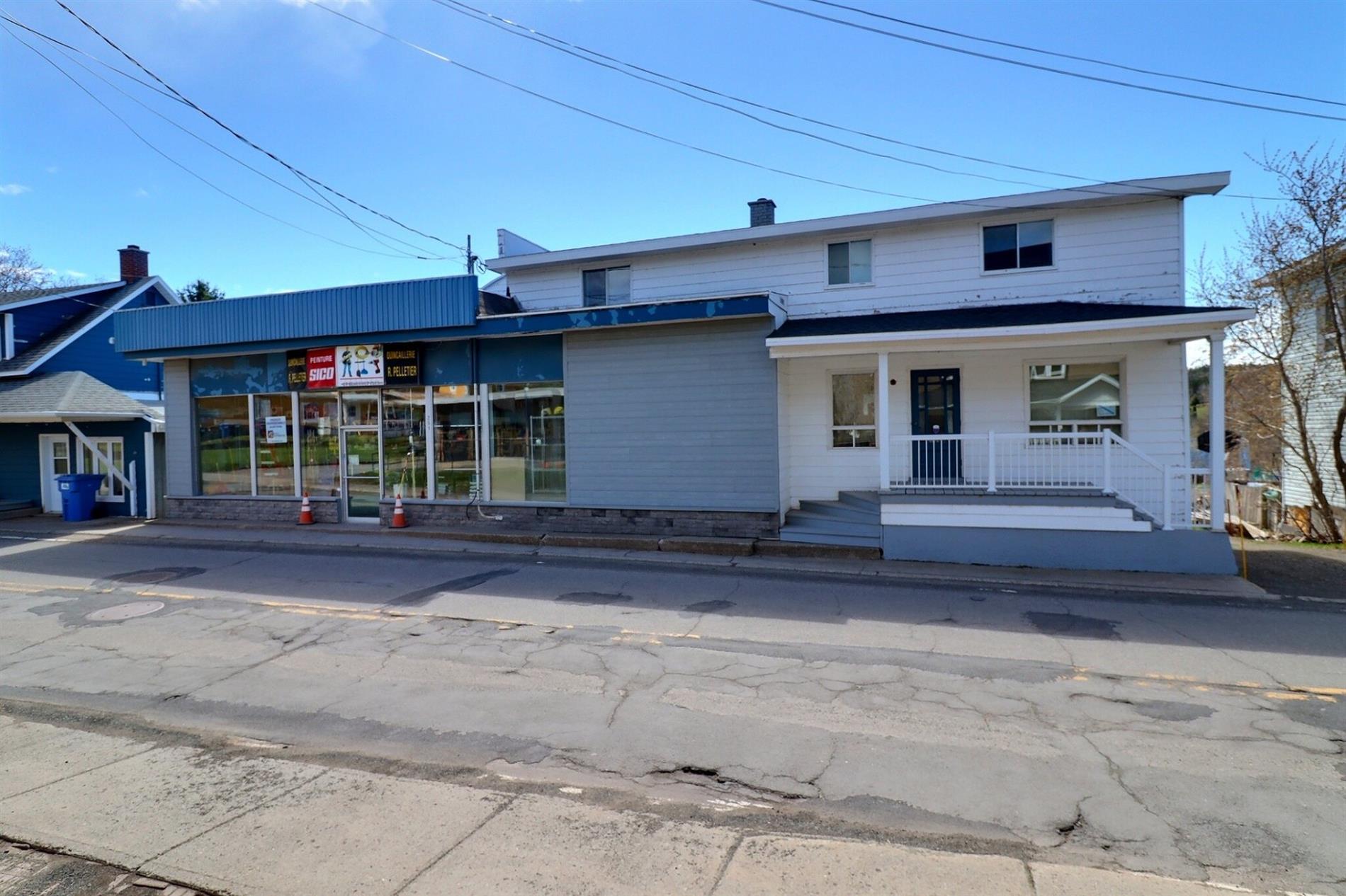 251 Boul. Bégin — photo 1