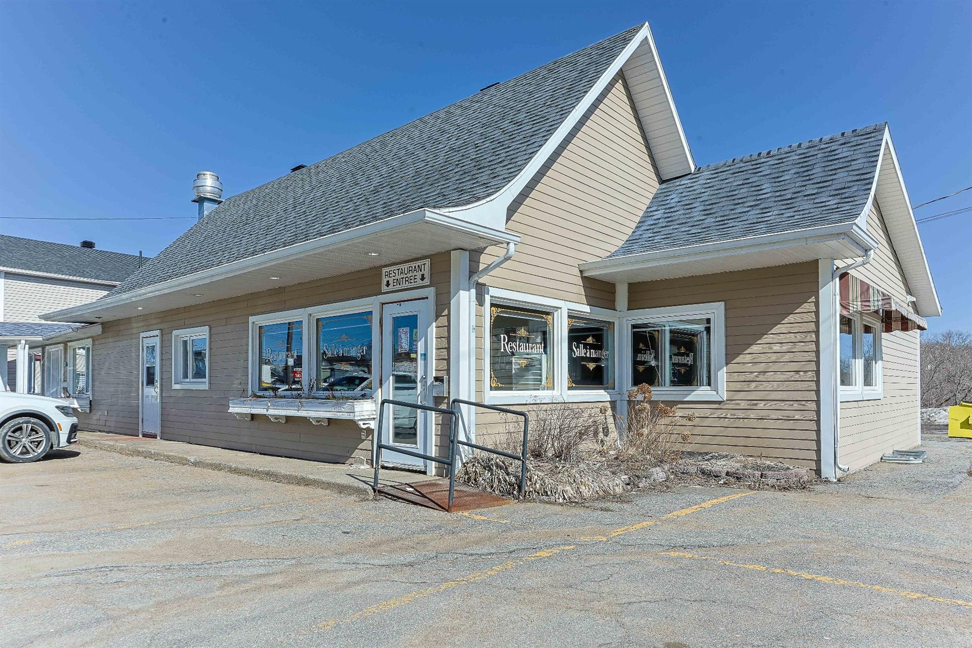 390-392 Route 153 — photo 1