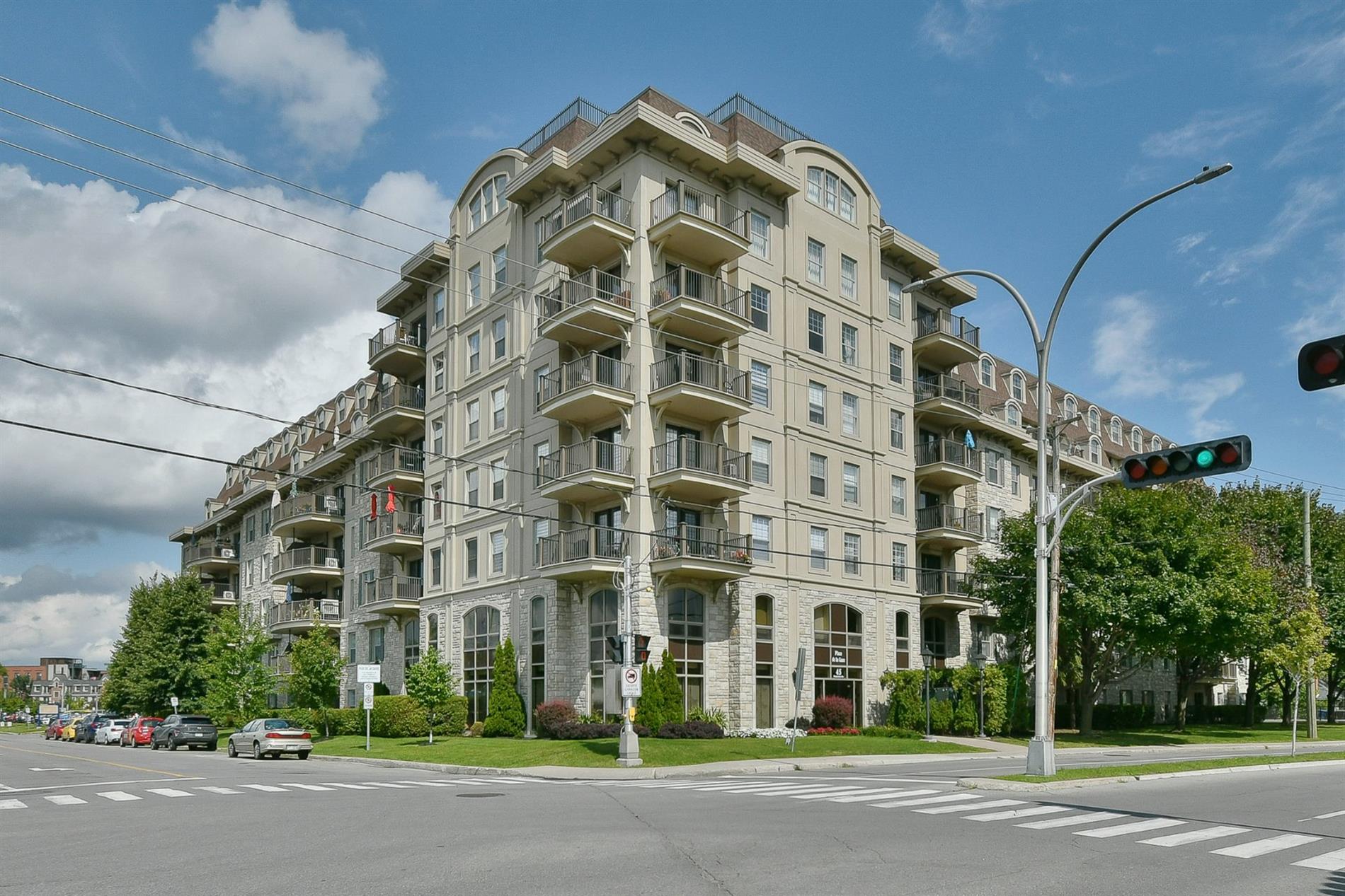 508-45 Boul. Desjardins E. — photo 1