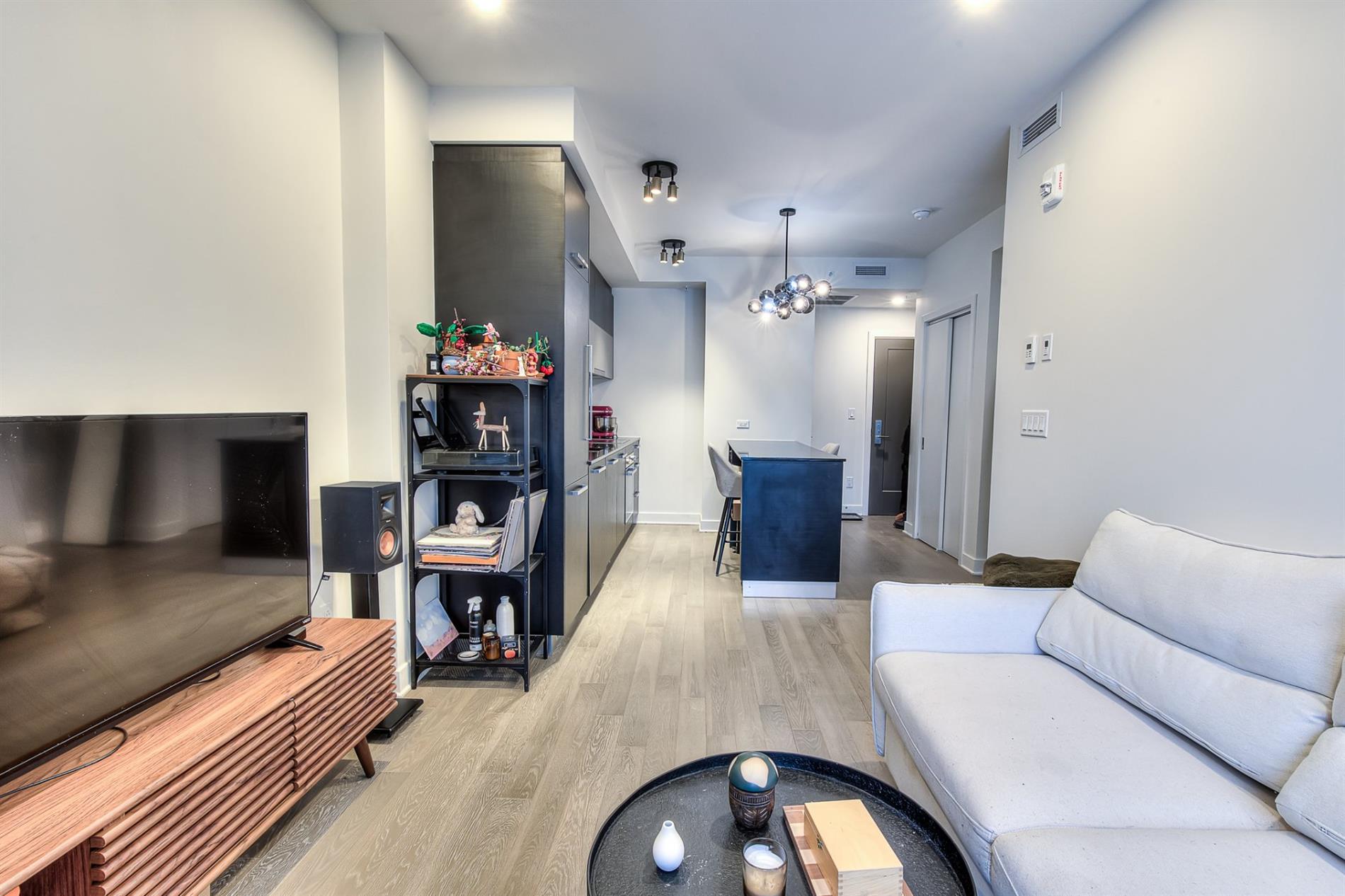 2702-628 Rue St-Jacques — photo 2
