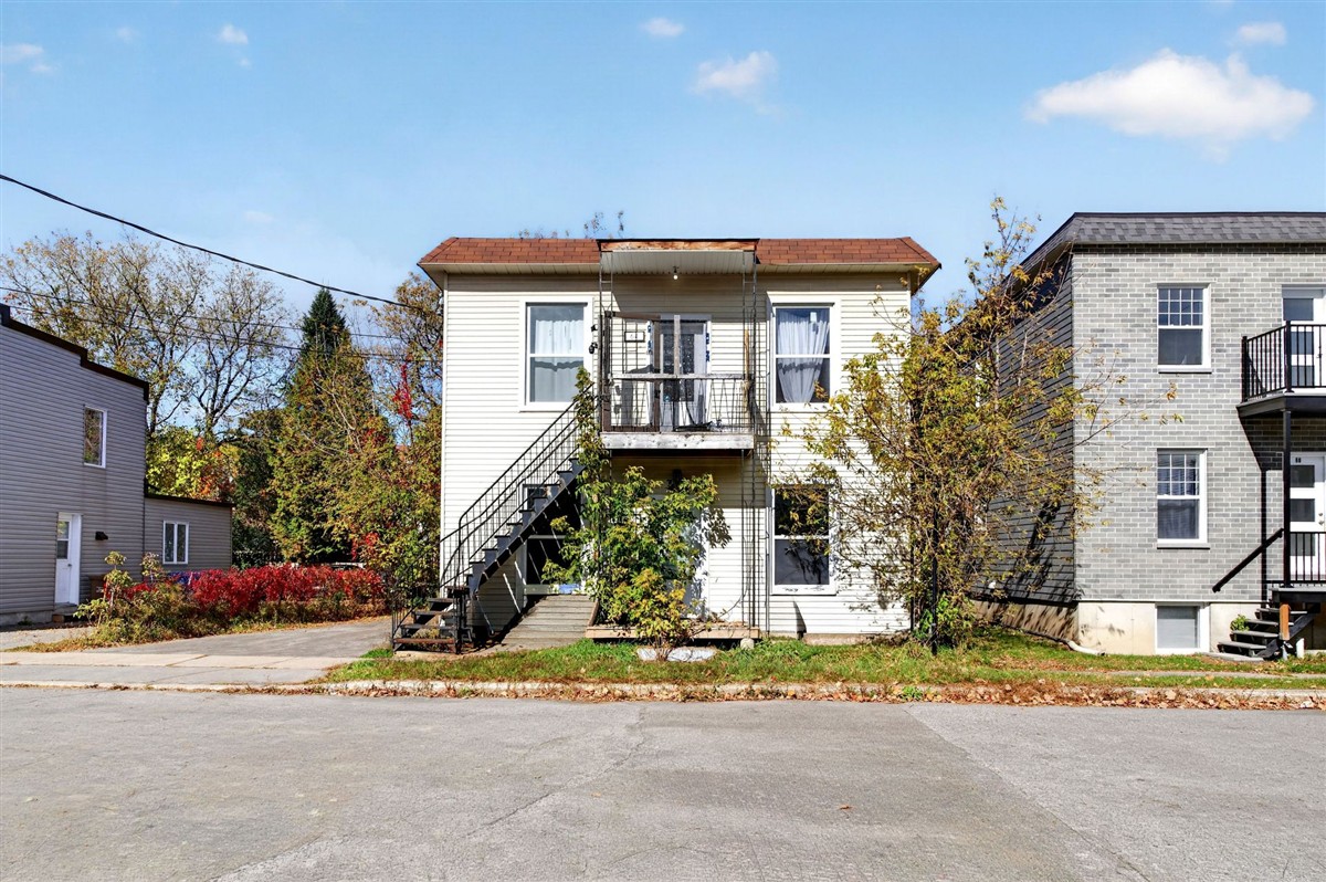 Vue 2 de la propriété réf. 13592358 – 62-64 Rue Charles-Desjardins J7Z 1S1