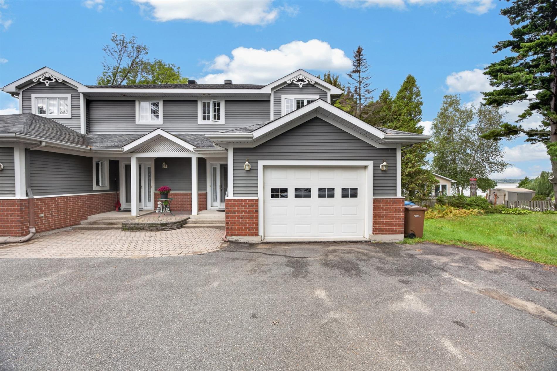 9735 Route Marie-Victorin — photo 1
