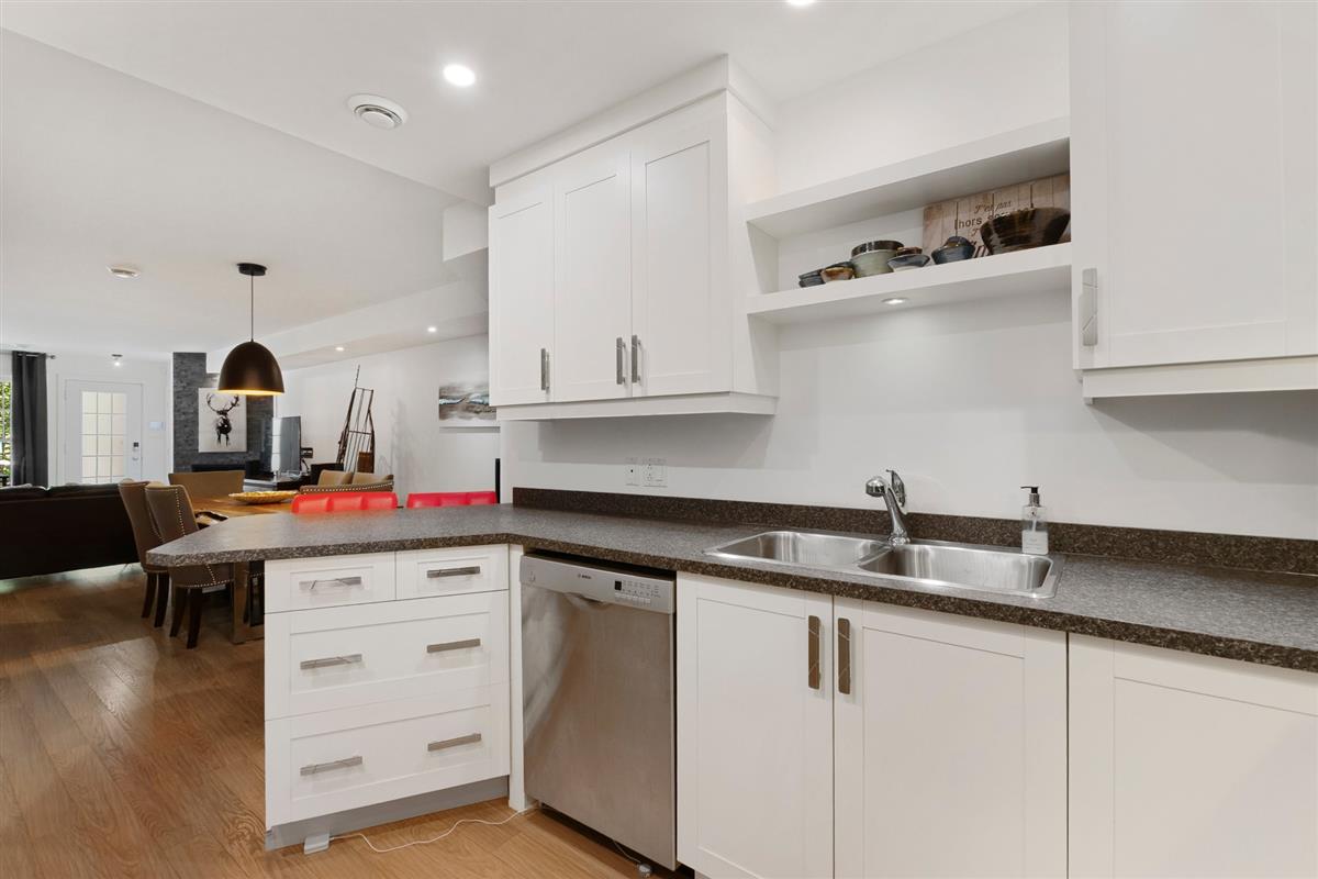 Vue 10 de la propriété réf. 23742914 – 282 Ch. de la Pinède J0R 1K0