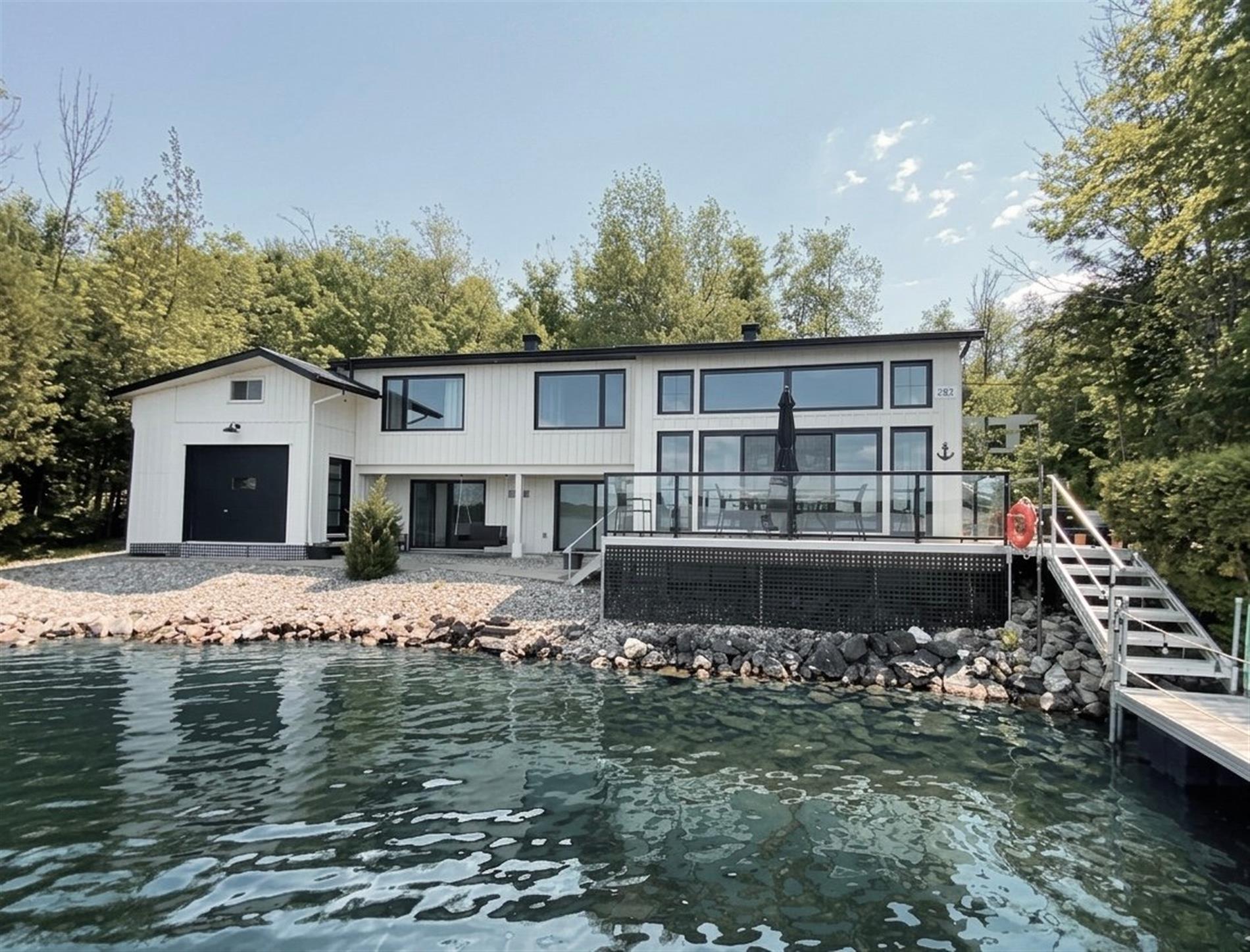 282 Rue Bordeleau — photo 1