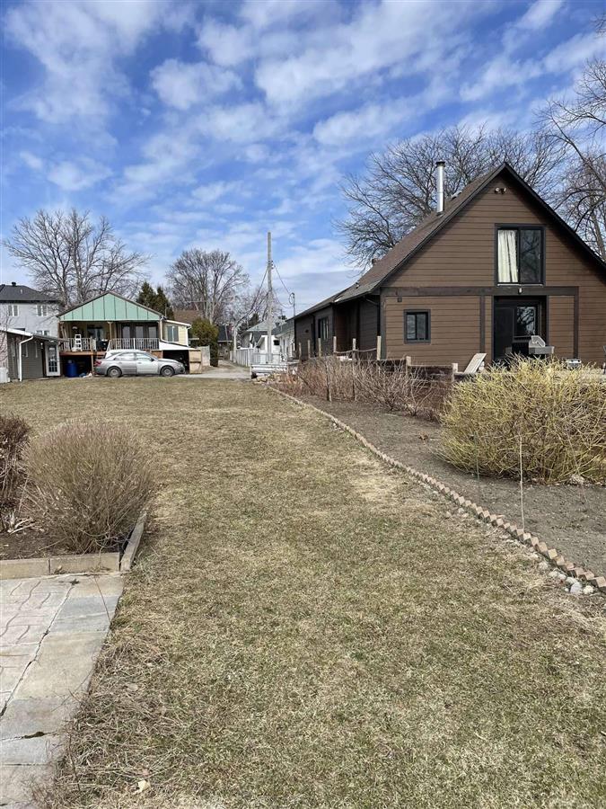 Bungalow - 8414 Boul. Lévesque E., Laval (Saint-François)