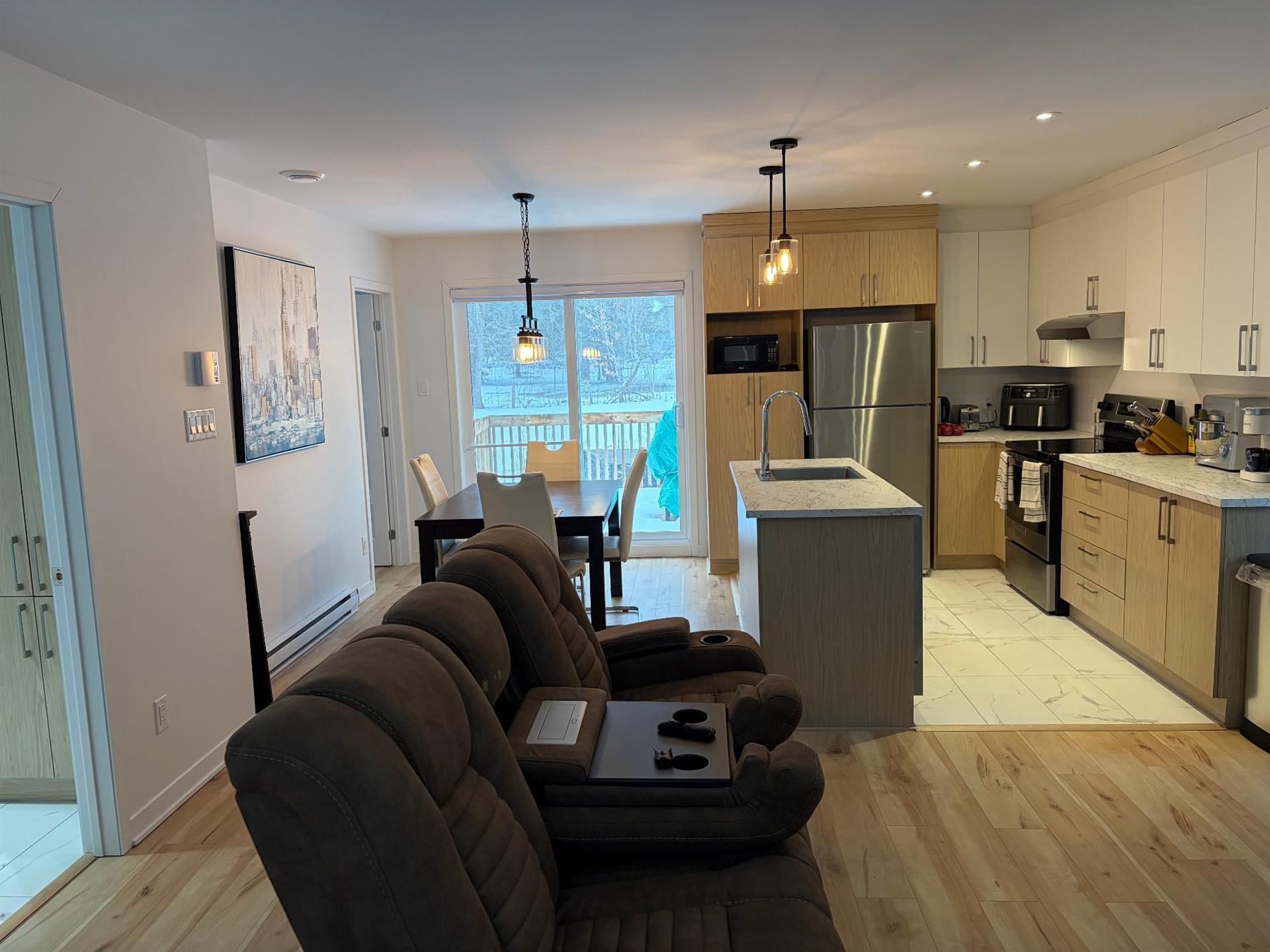 40-40A Rue St-Gilles — photo 3