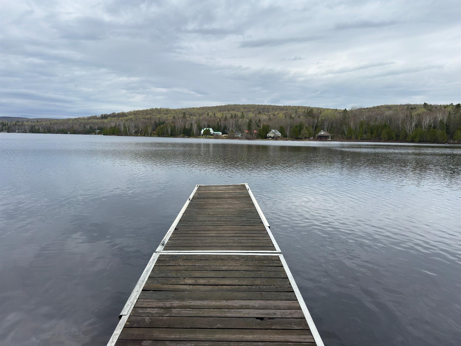 999 Ch. du Lac-McCaskill — photo 2