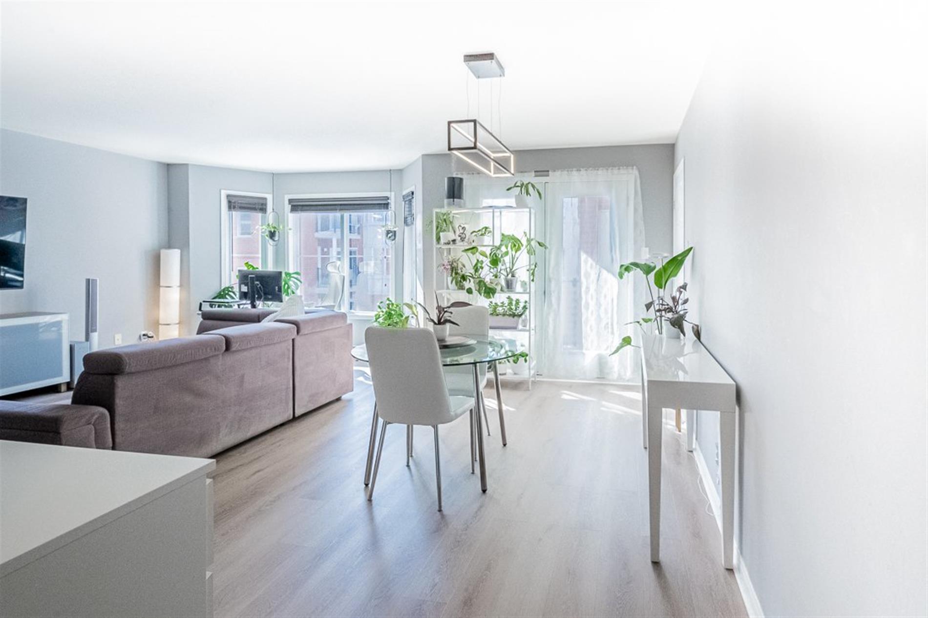2325 Av. de la Gare — photo 1