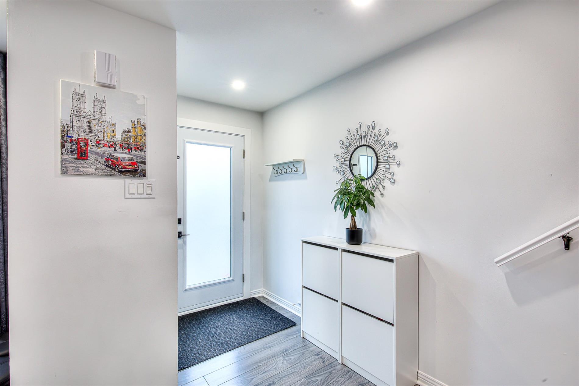 3882 Rue Nancy — photo 3