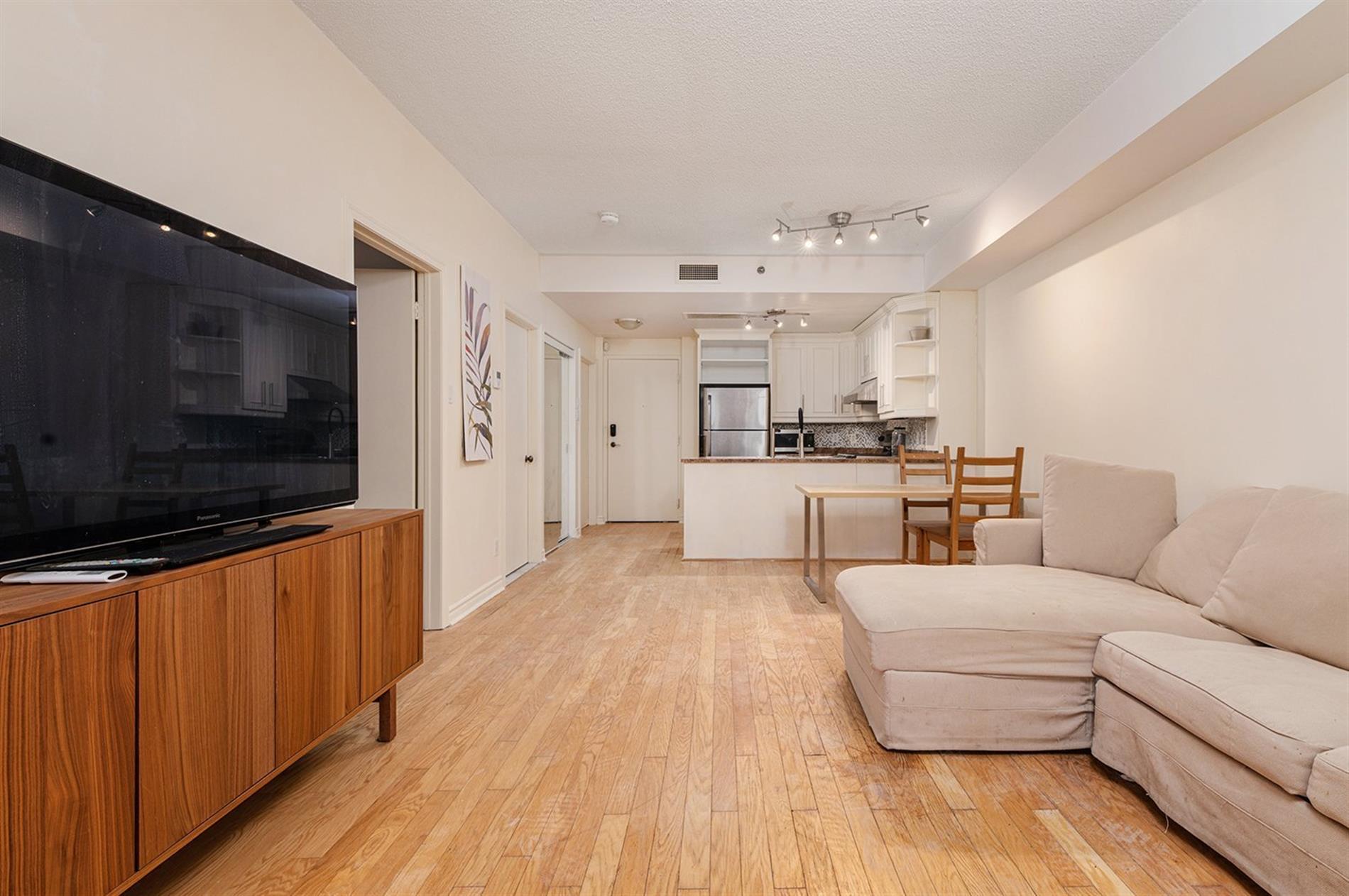 107-1455 Rue Towers — photo 1