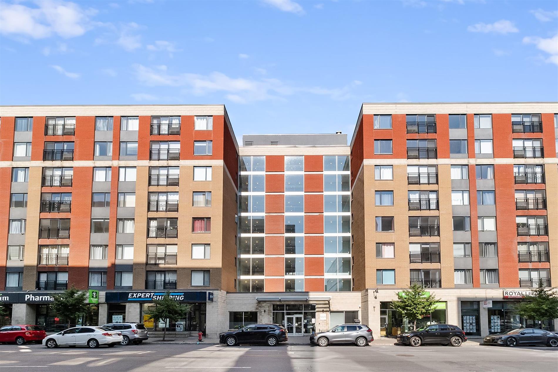 1225 Rue Notre-Dame O. — photo 1