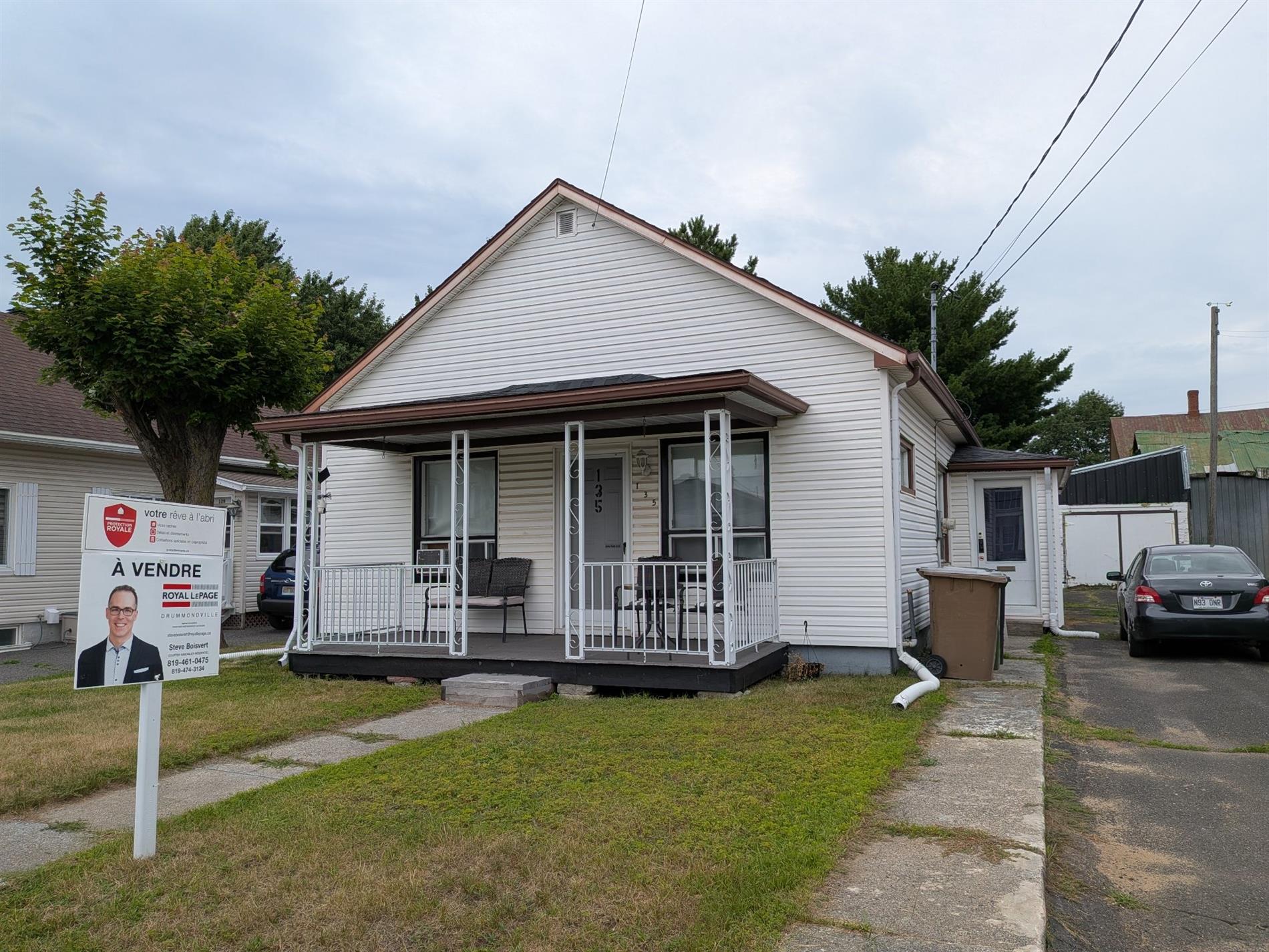 135 9e Avenue — photo 1