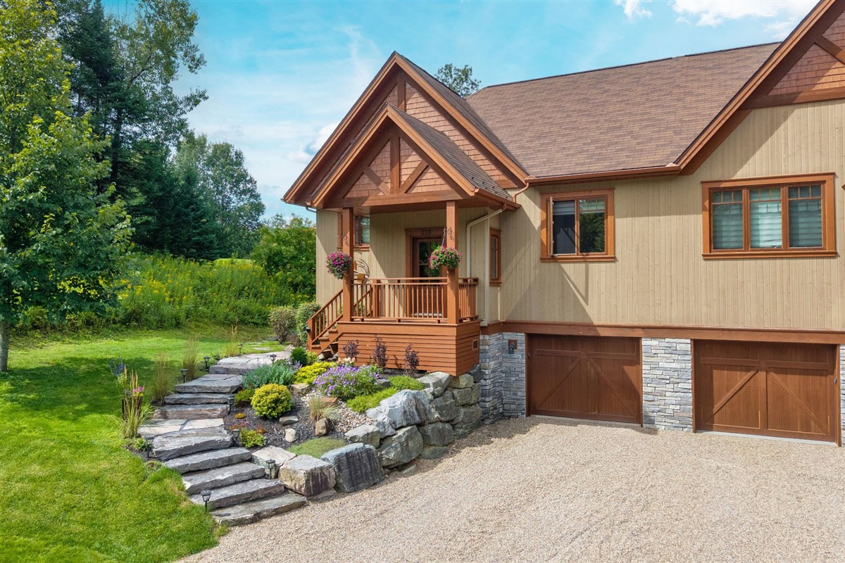 Maison à étages - 235 Allée des Draveurs, Mont-Tremblant